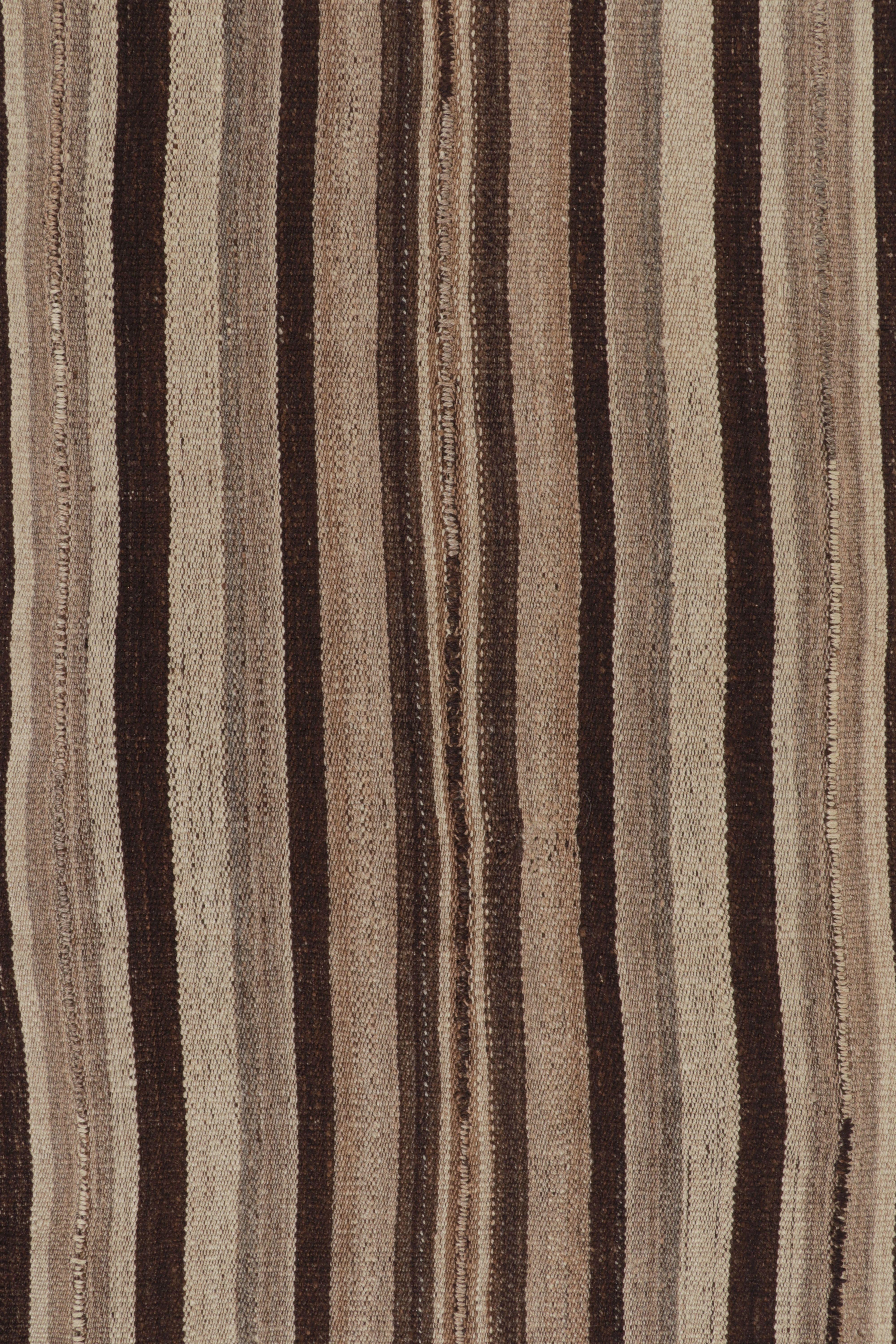 Vintage Persian Bidjar Kilim, Monumental Stripe in Walnuss und Taupe-Rug & Kilim (Handgewebt) im Angebot