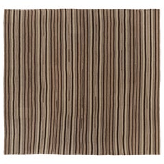 Vintage Persian Bidjar Kilim, Monumental Stripe in Walnuss und Taupe-Rug & Kilim