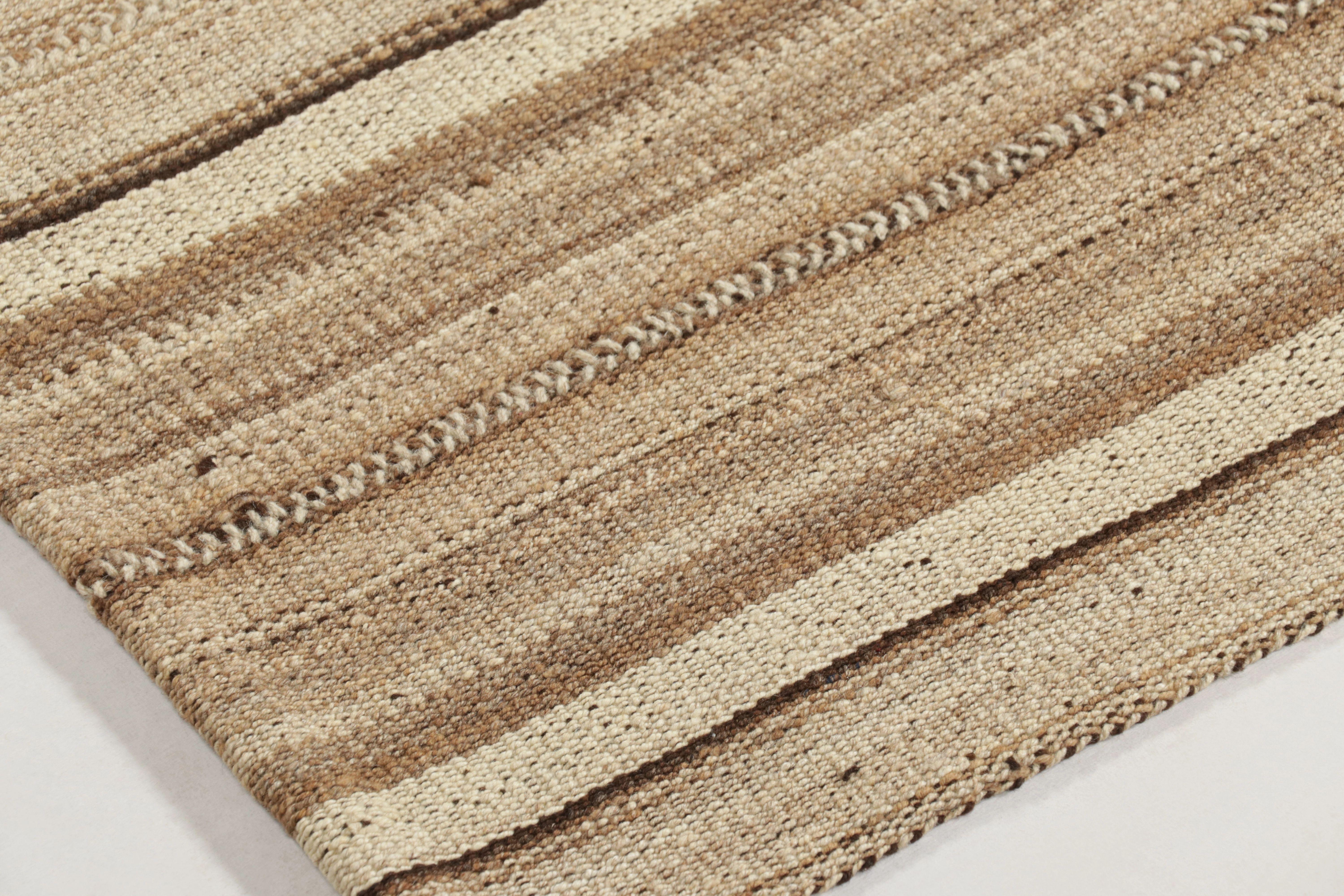 Vintage Persian Bidjar Kilim, Tonal Stripe Square in Beige und Taupe Rug & Kilim (Persisch) im Angebot