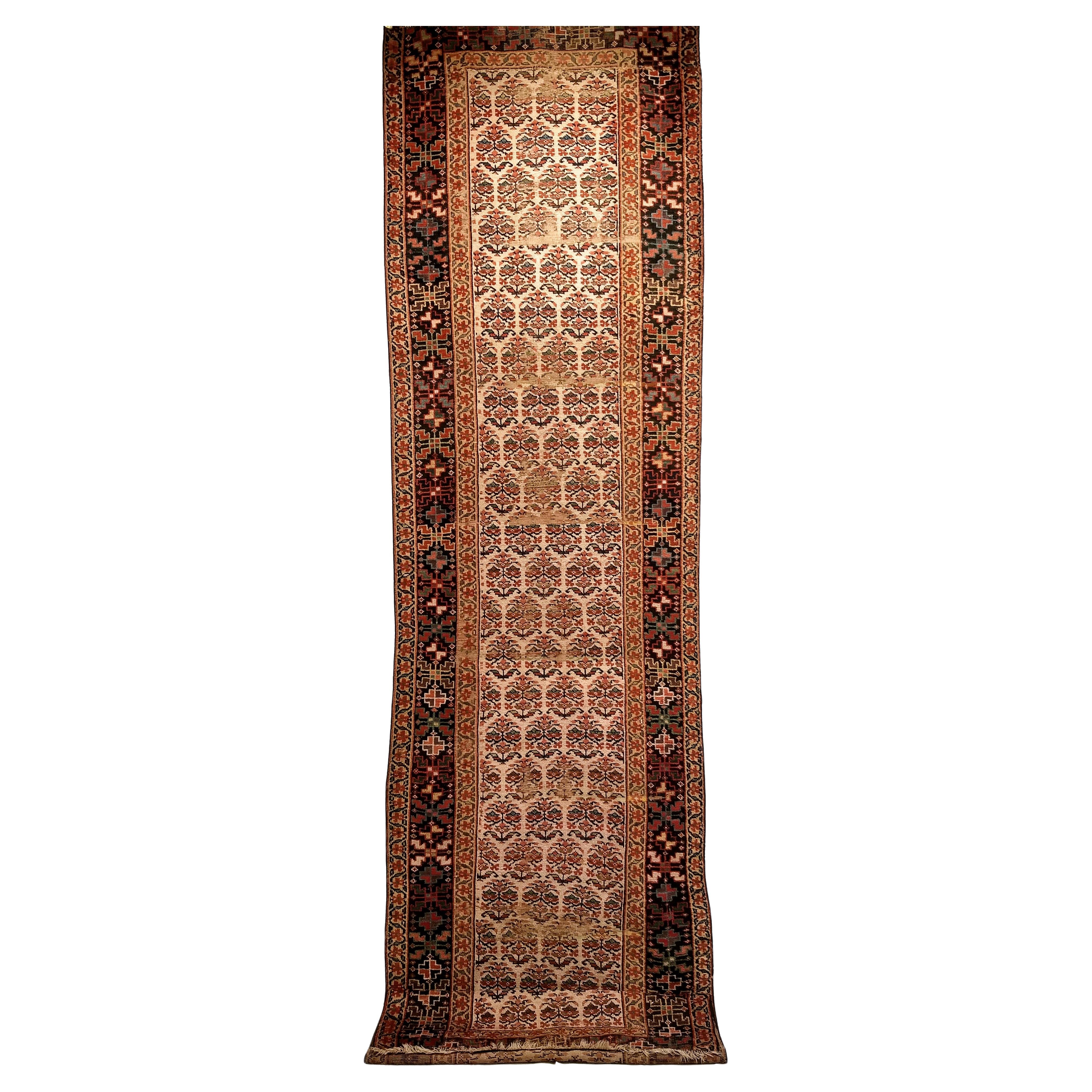 Tapis de couloir persan Bidjar du 19e siècle, rare, ivoire avec motif cachemire sur toute sa surface en vente