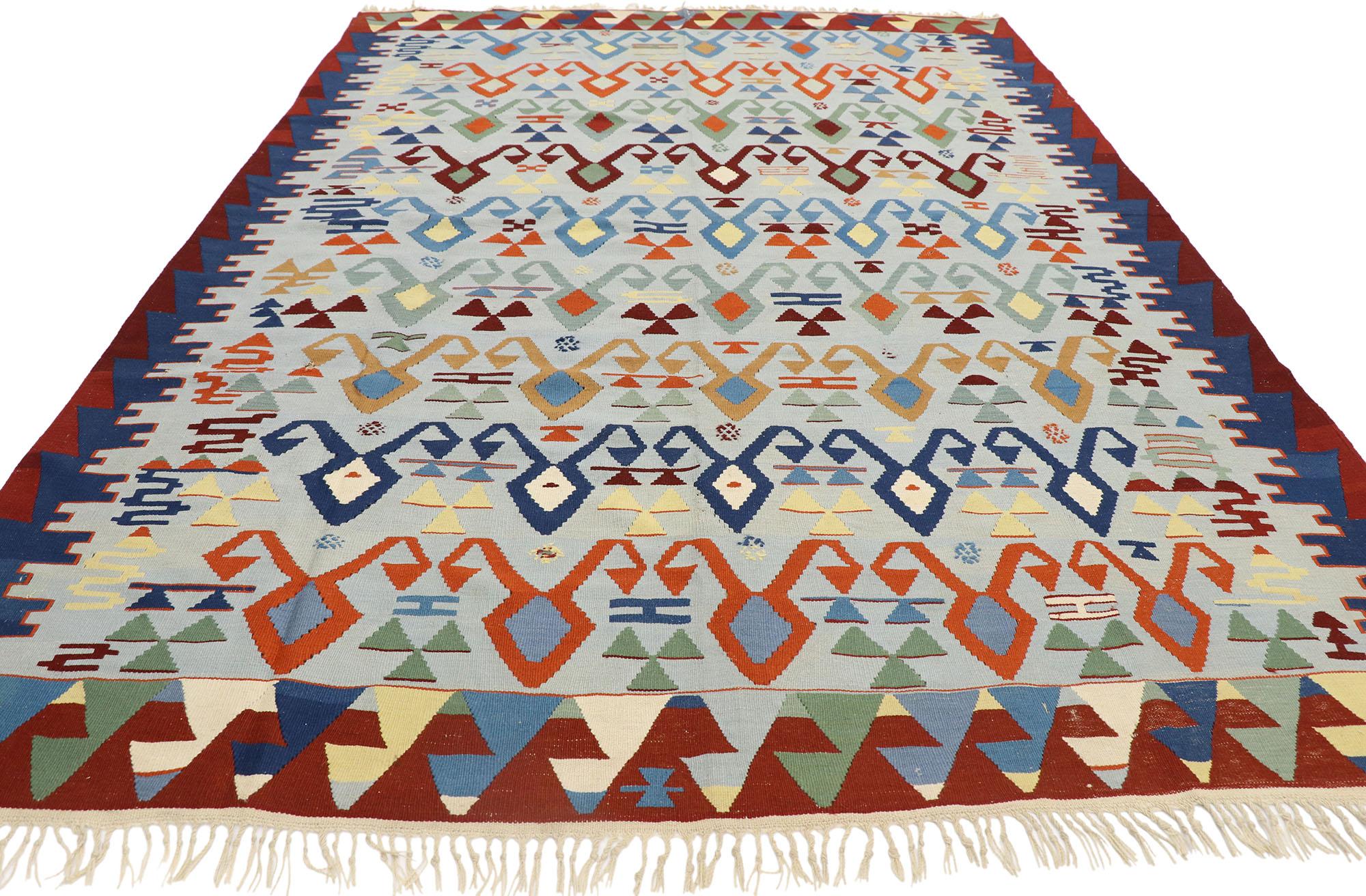 Persischer Bijar-Kelim-Teppich im Vintage-Stil, Stammesanziehungskraft trifft Nomaden-Charm (Handgewebt) im Angebot