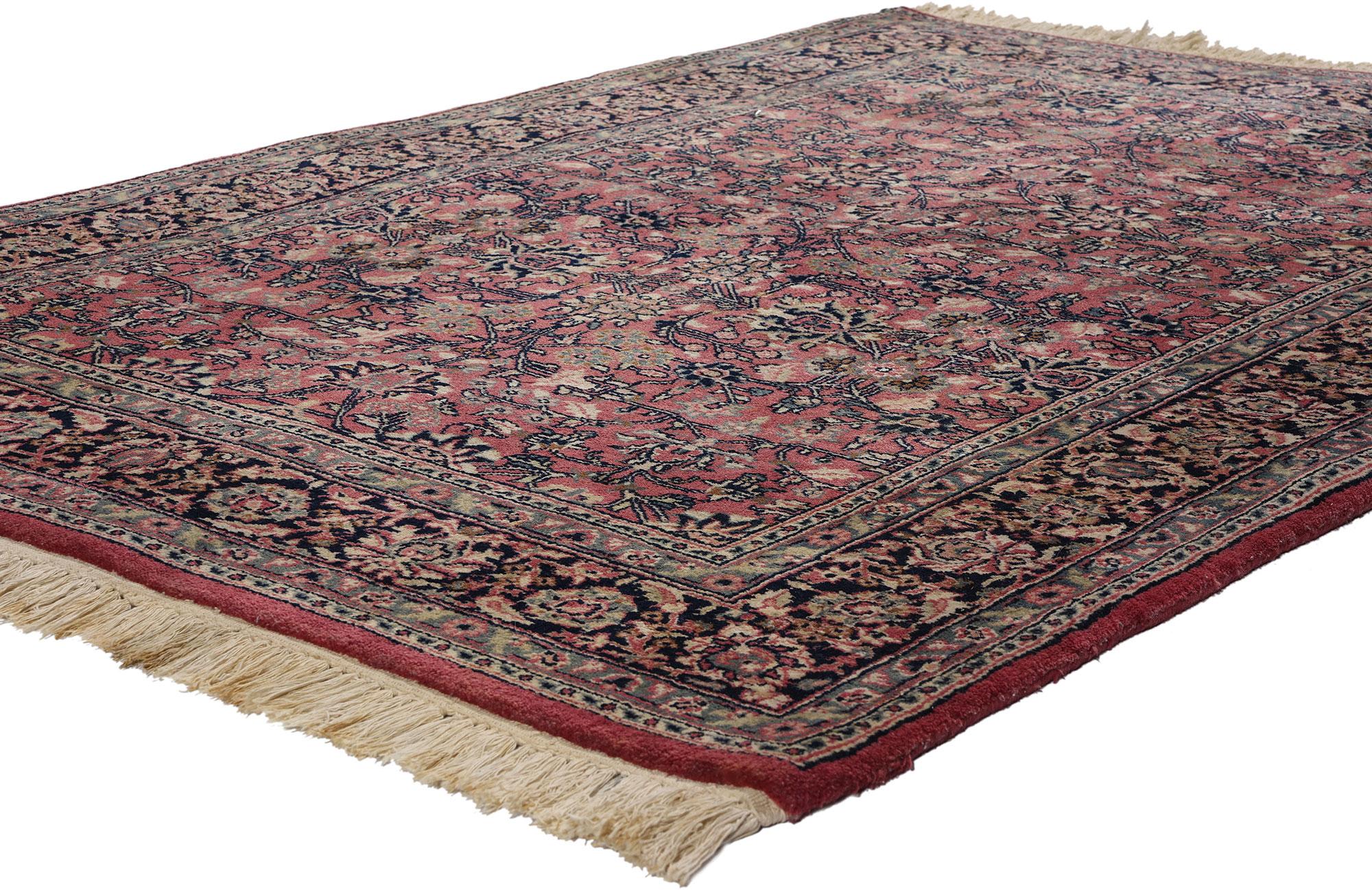 78693 Tapis persan Bijar rouge Vintage, 04'01 x 06'00. Les tapis persans Bijar sont des tapis tissés de manière complexe, originaires de la ville de Bijar, dans l'ouest de l'Iran. Ils sont réputés pour leur durabilité et leur robustesse. Fabriqués