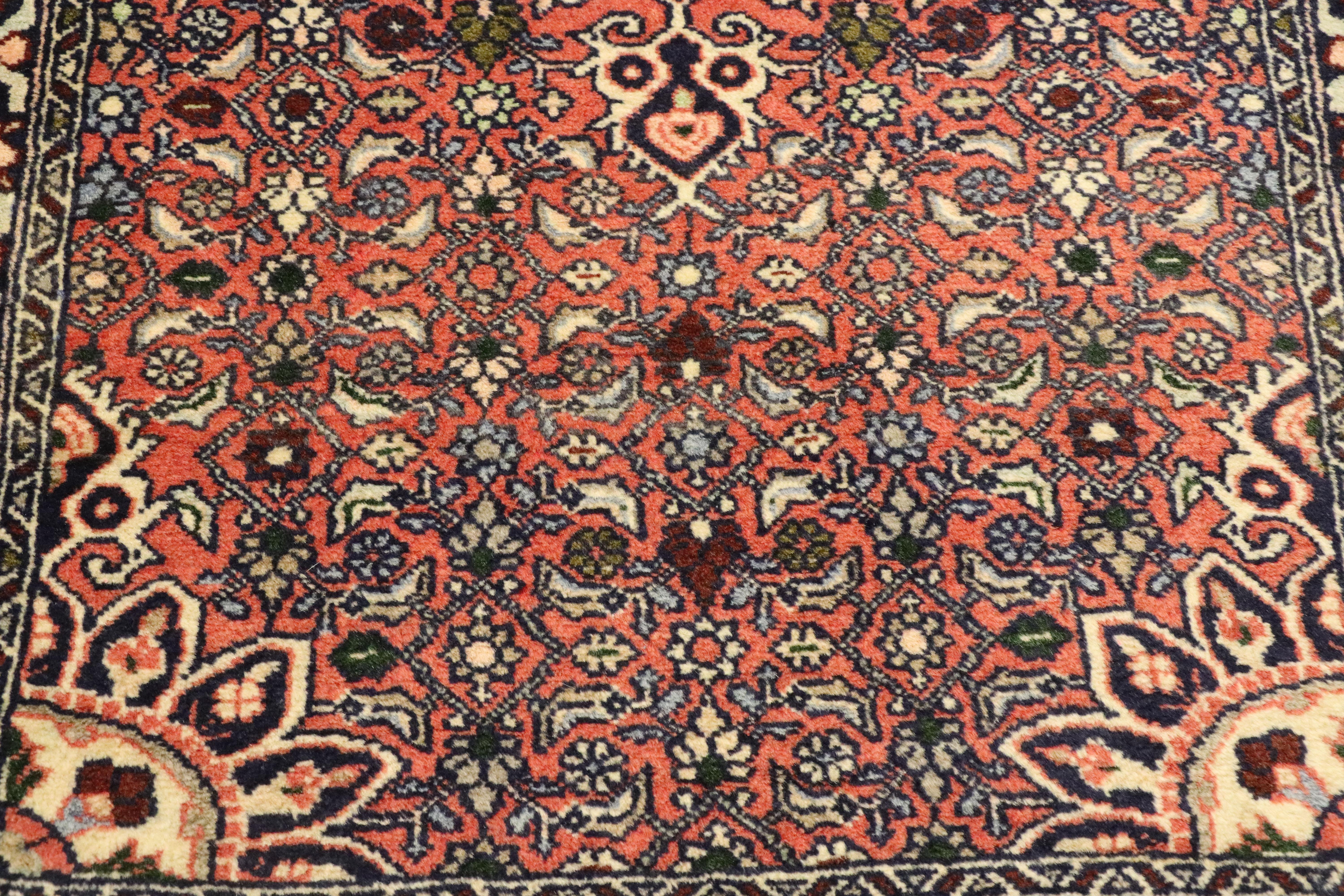 Vintage Persian Bijar Scatter Rug with Traditional Modern Style, Accent Rug In Good Condition For Sale In Dallas, TX