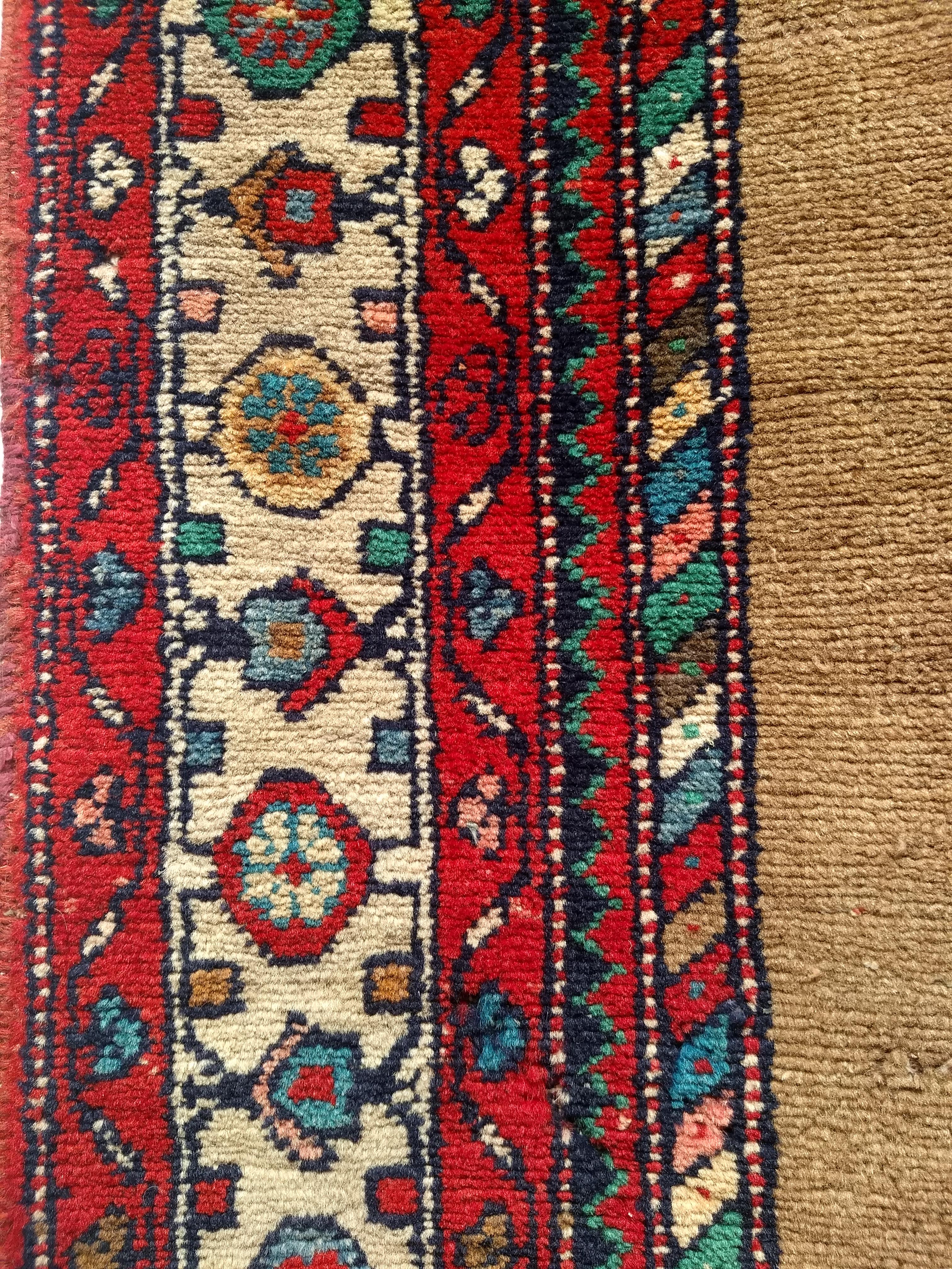 XX secolo Tappeto persiano vintage in pelo di cammello Malayer in vendita