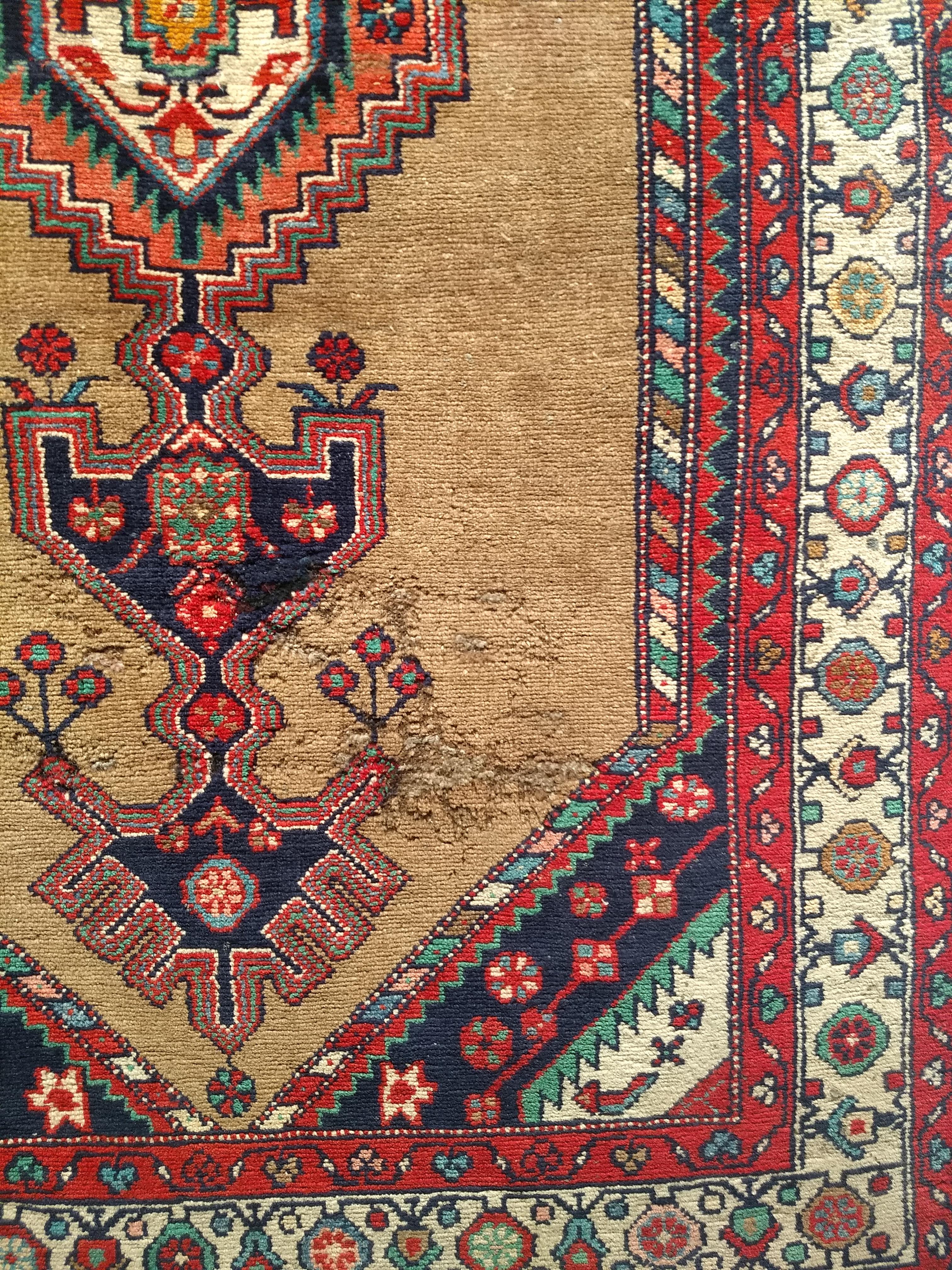 Tappeto persiano vintage in pelo di cammello Malayer in vendita 1