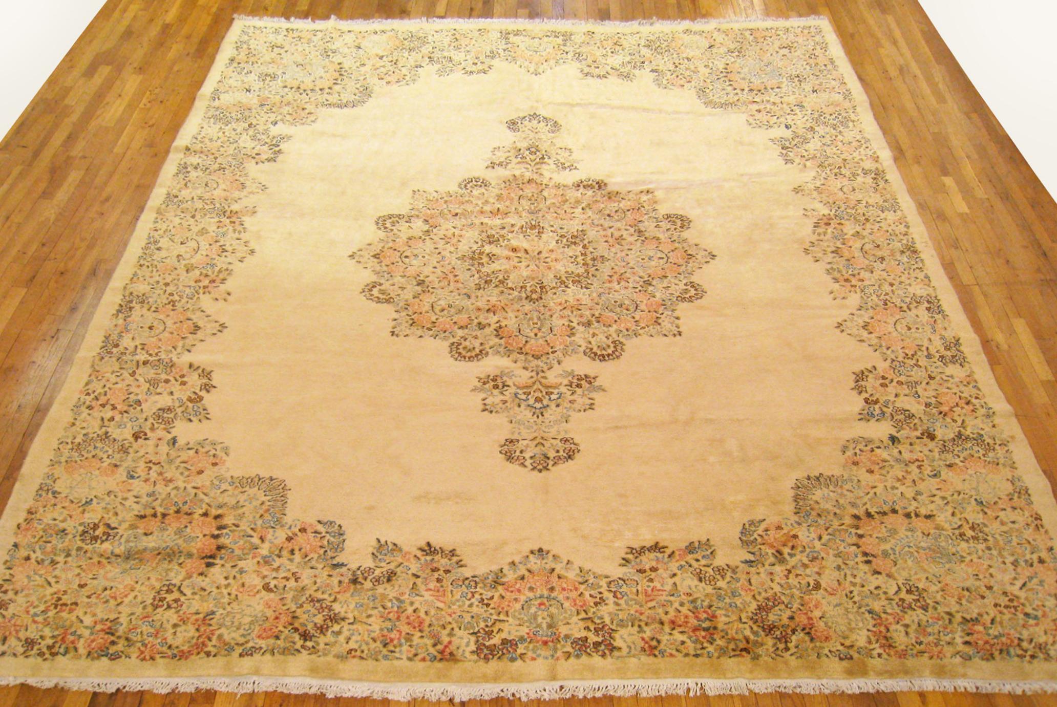 Vintage Persian Kerman oriental carpet, size 13'4