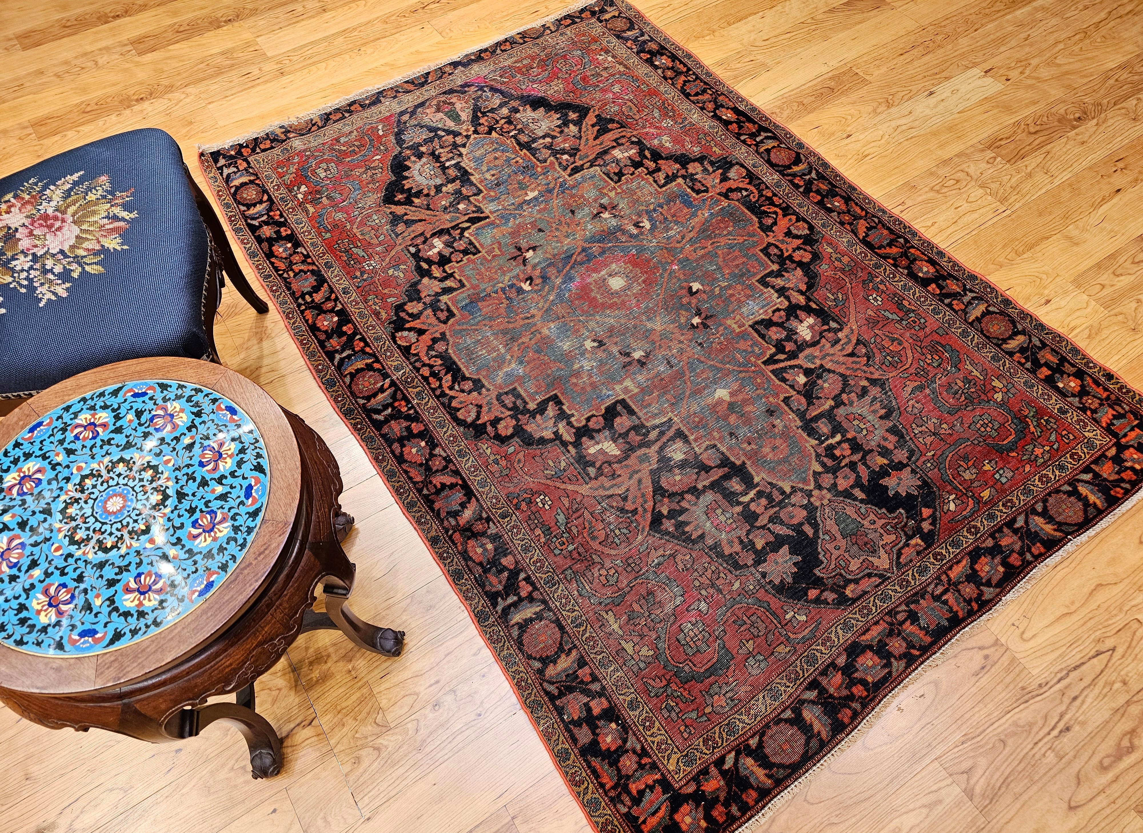 19th Century Persian Farahan Sarouk Area Rug For Sale 12