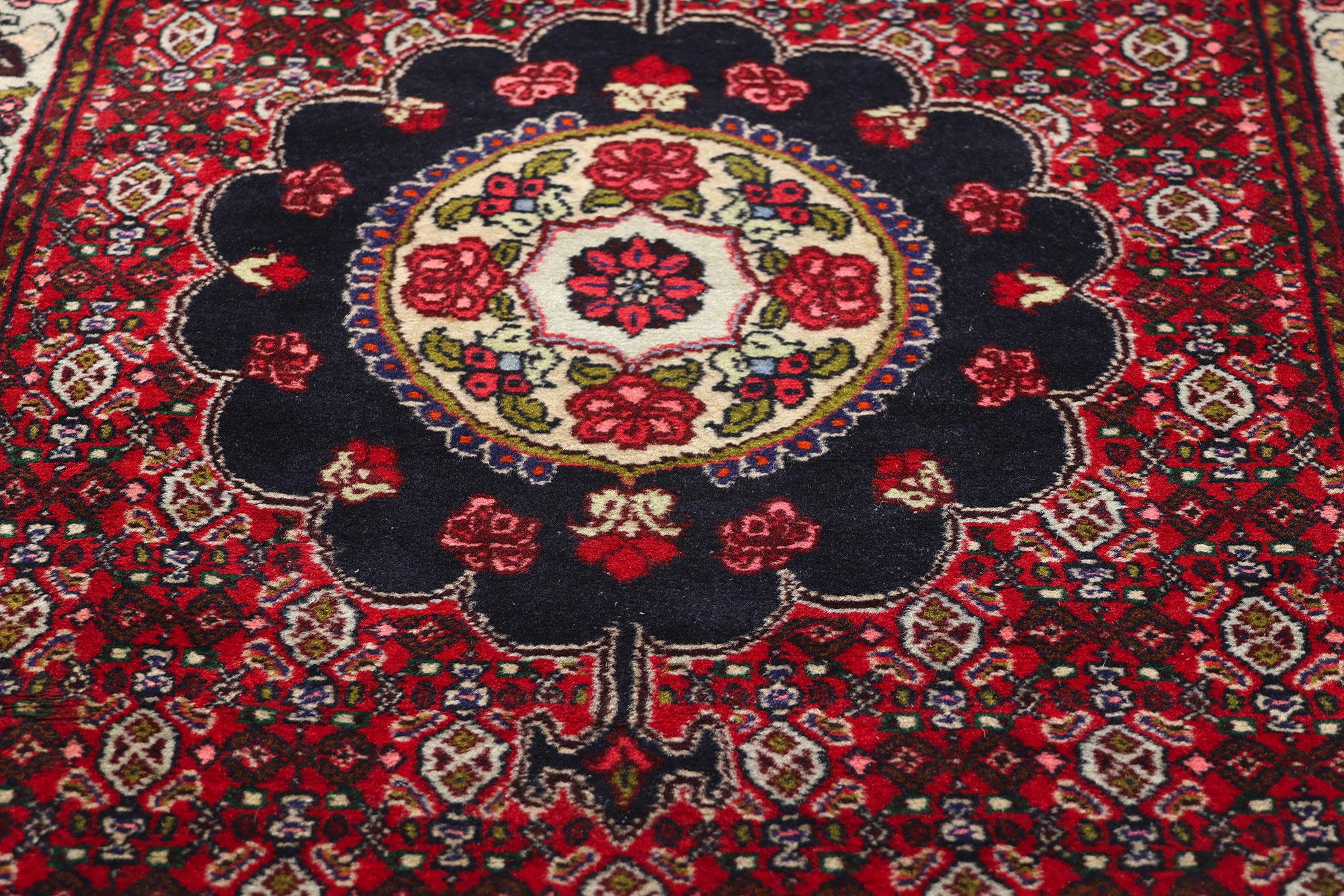Vintage Persian Floral Bijar Rug In Good Condition For Sale In Dallas, TX