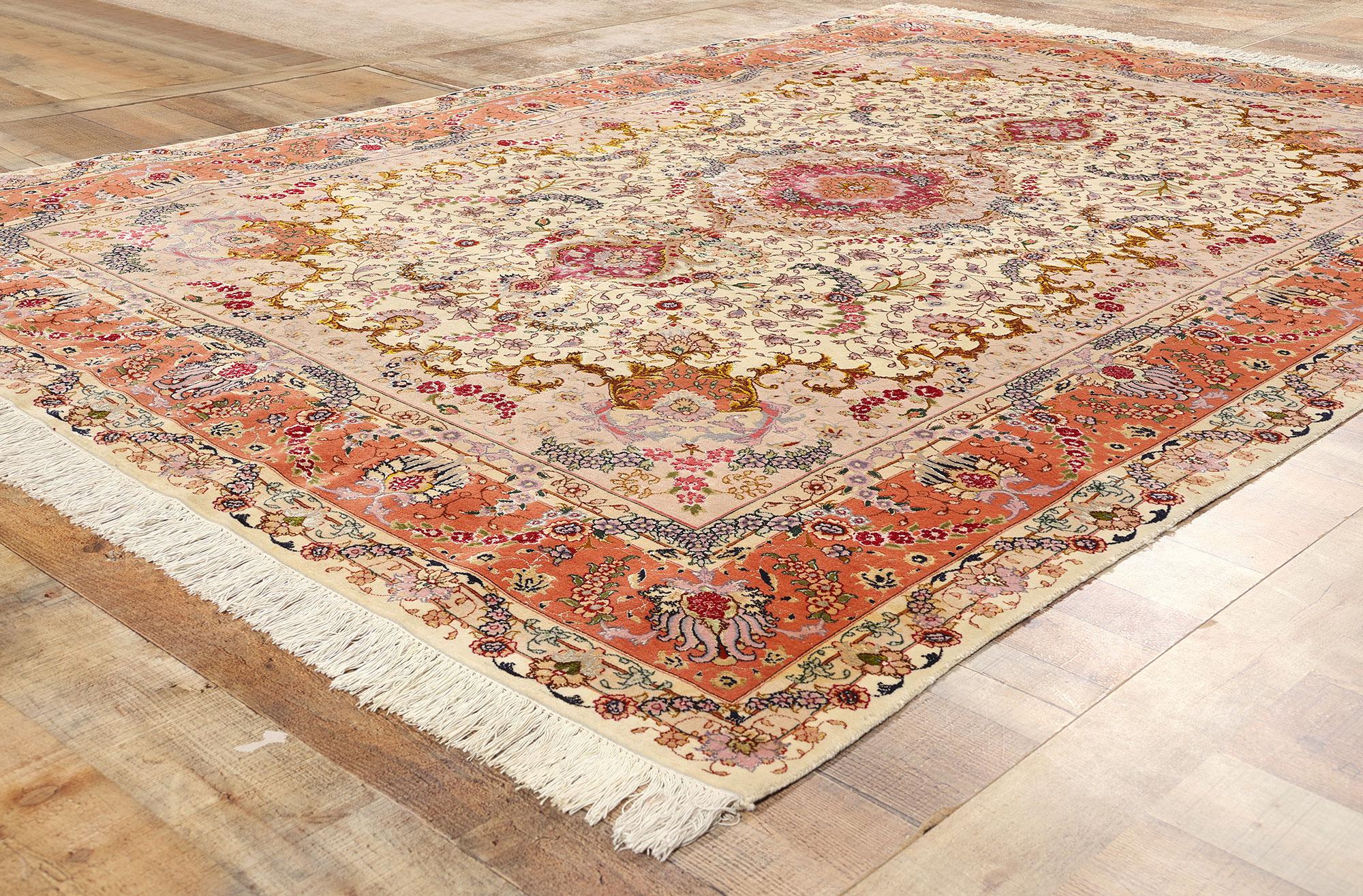 XX secolo Tappeto persiano floreale Tabriz d'epoca in lana e seta in vendita