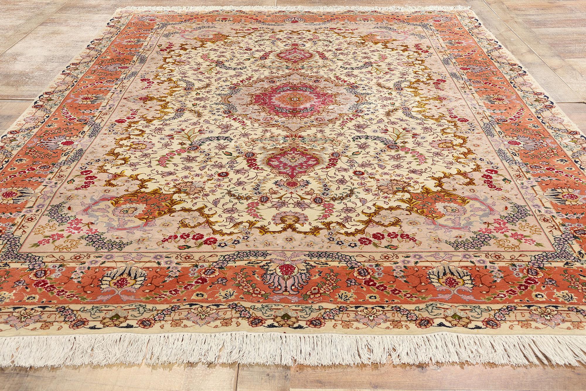 Lana Tappeto persiano floreale Tabriz d'epoca in lana e seta in vendita