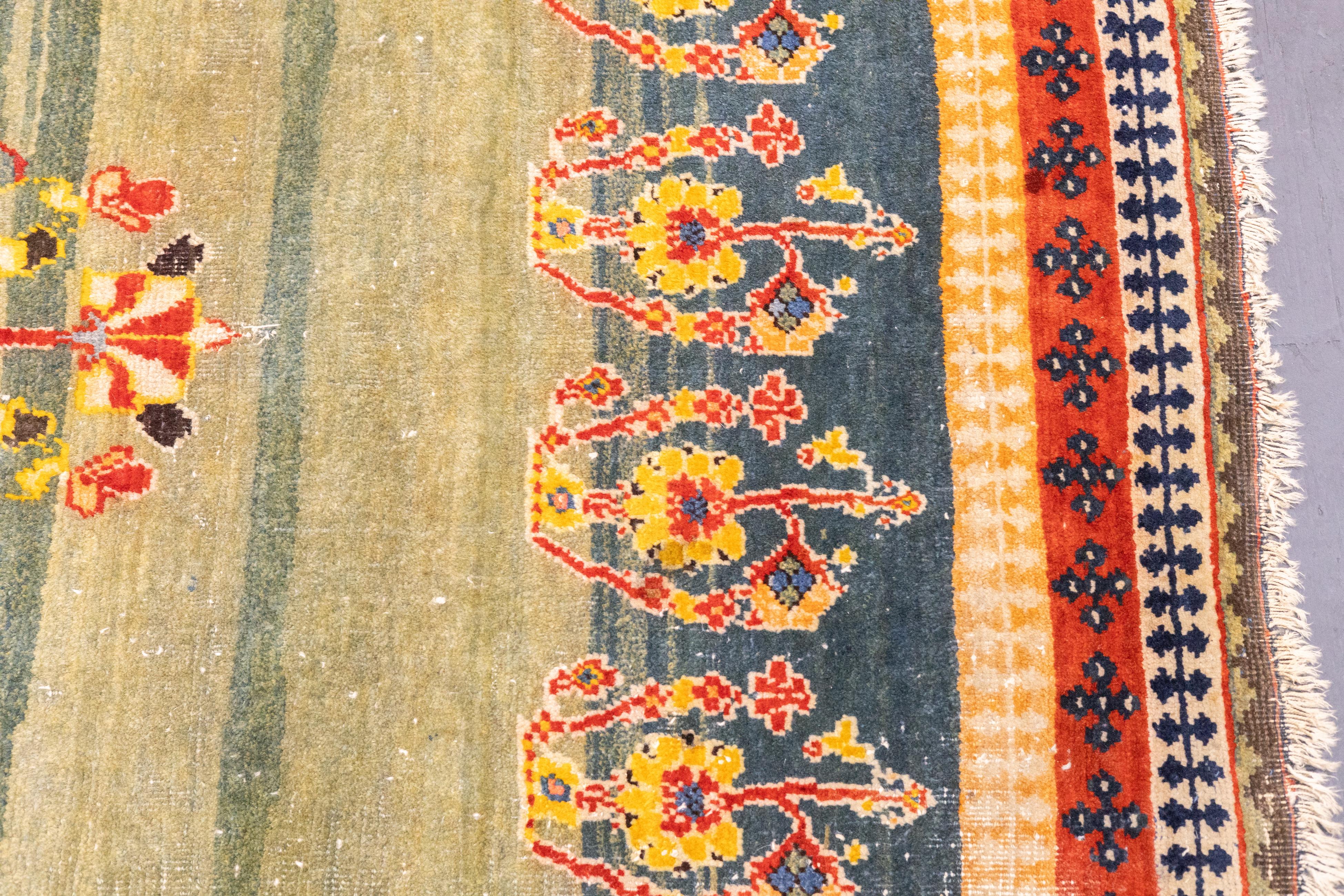 Tappeto persiano vintage Gabbeh 4'5'' x 6'4'' in vendita 1