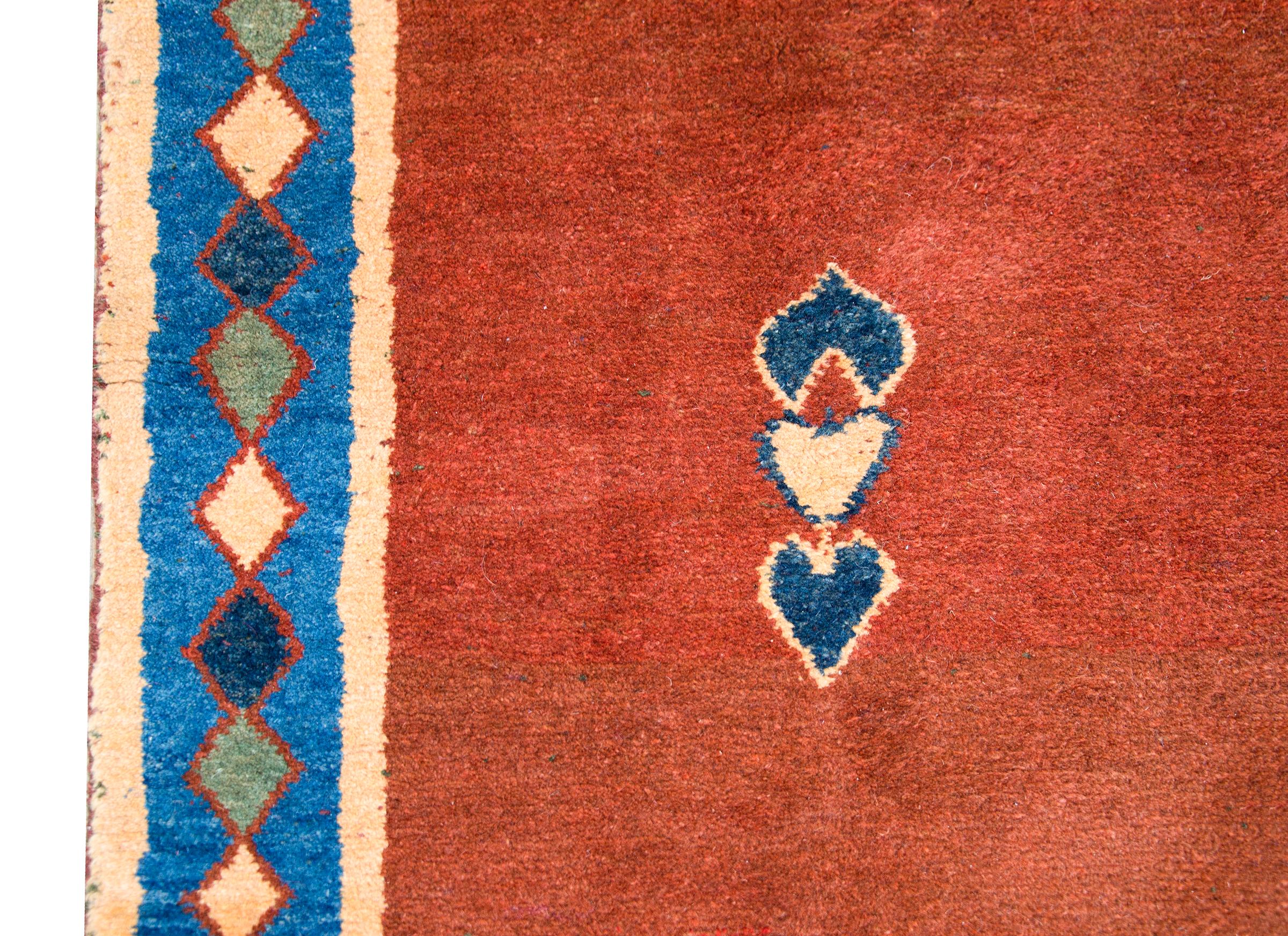 Alter persischer Gabbeh-Teppich (Stammeskunst) im Angebot