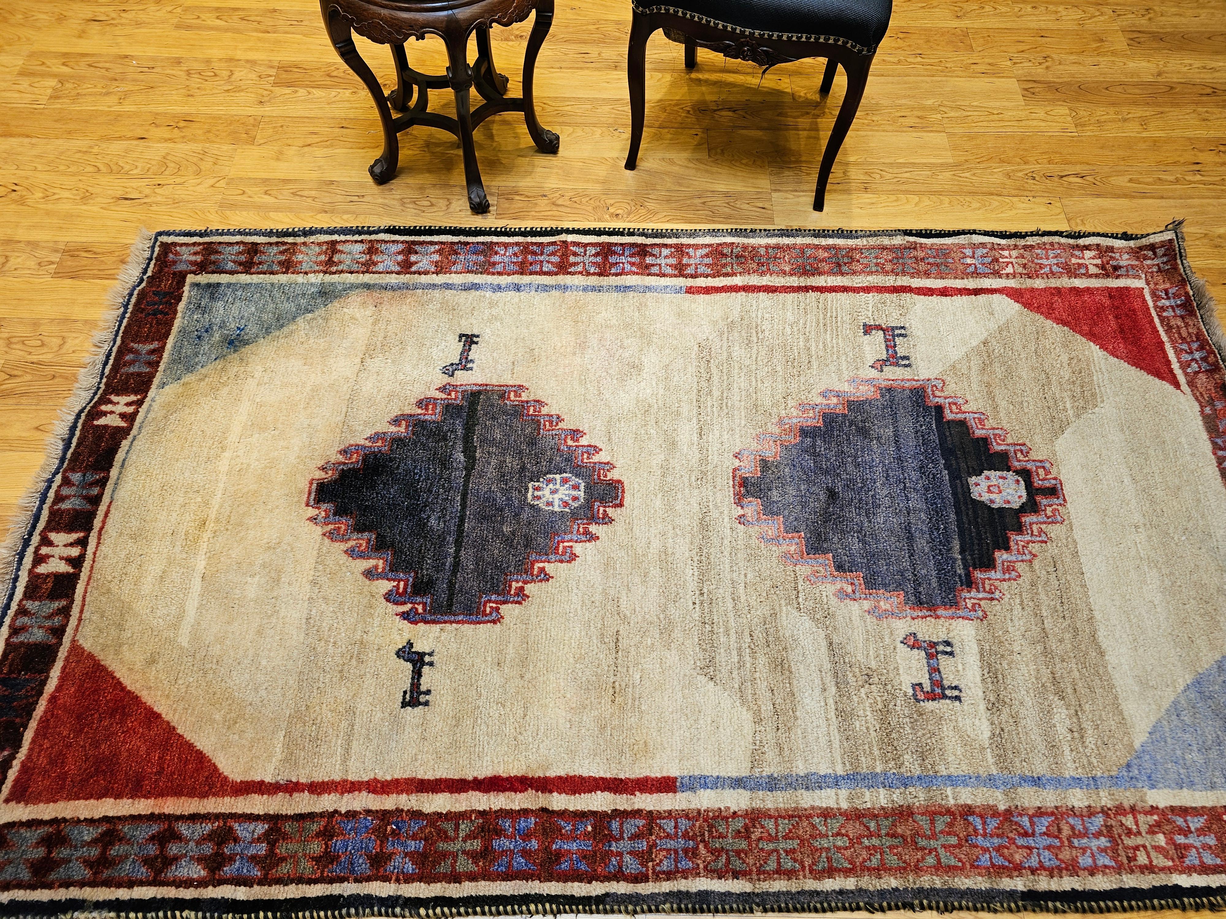 Tappeto tribale persiano vintage Gabbeh in vendita 9