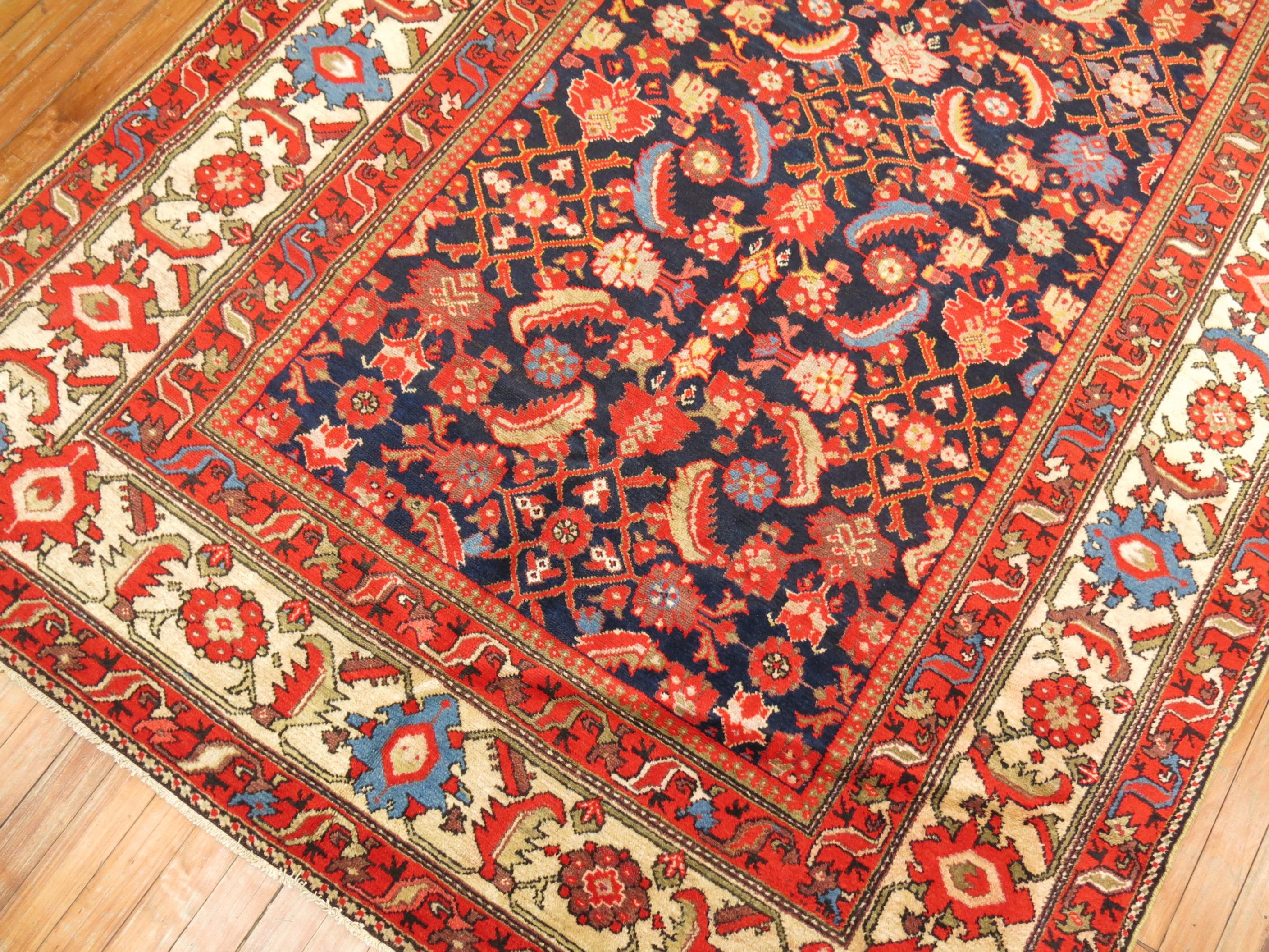 Persischer Galerie- Malayer-Teppich in gesättigten Farben im Zustand „Gut“ im Angebot in New York, NY