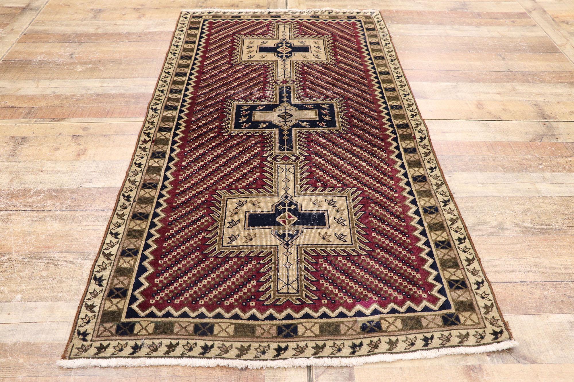 Geometrischer Bijar-Teppich aus Persien (20. Jahrhundert) im Angebot