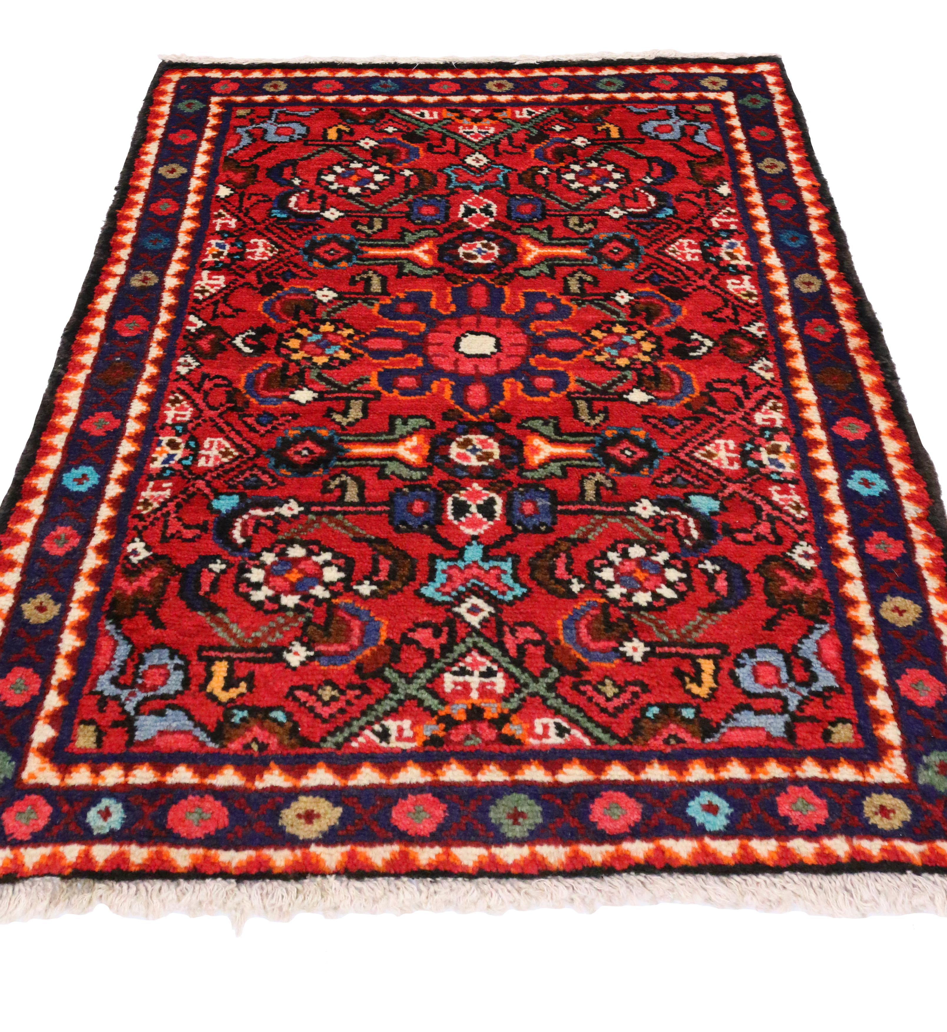 Modern Vintage Persian Hamadan Accent Rug, Small Persian Rug