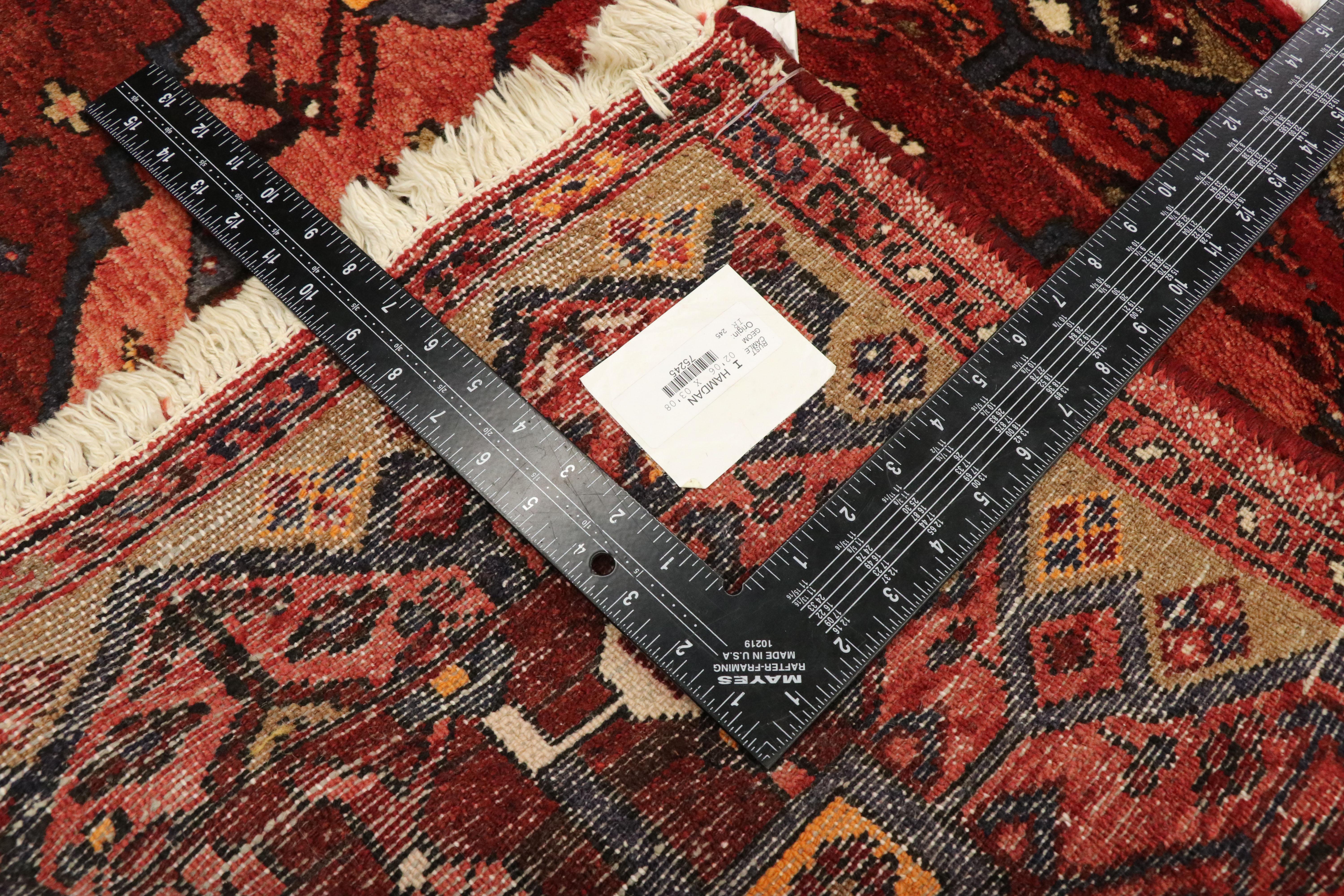 Annodato a mano Tappeto persiano Hamadan degli anni '60 con stile moderno in vendita