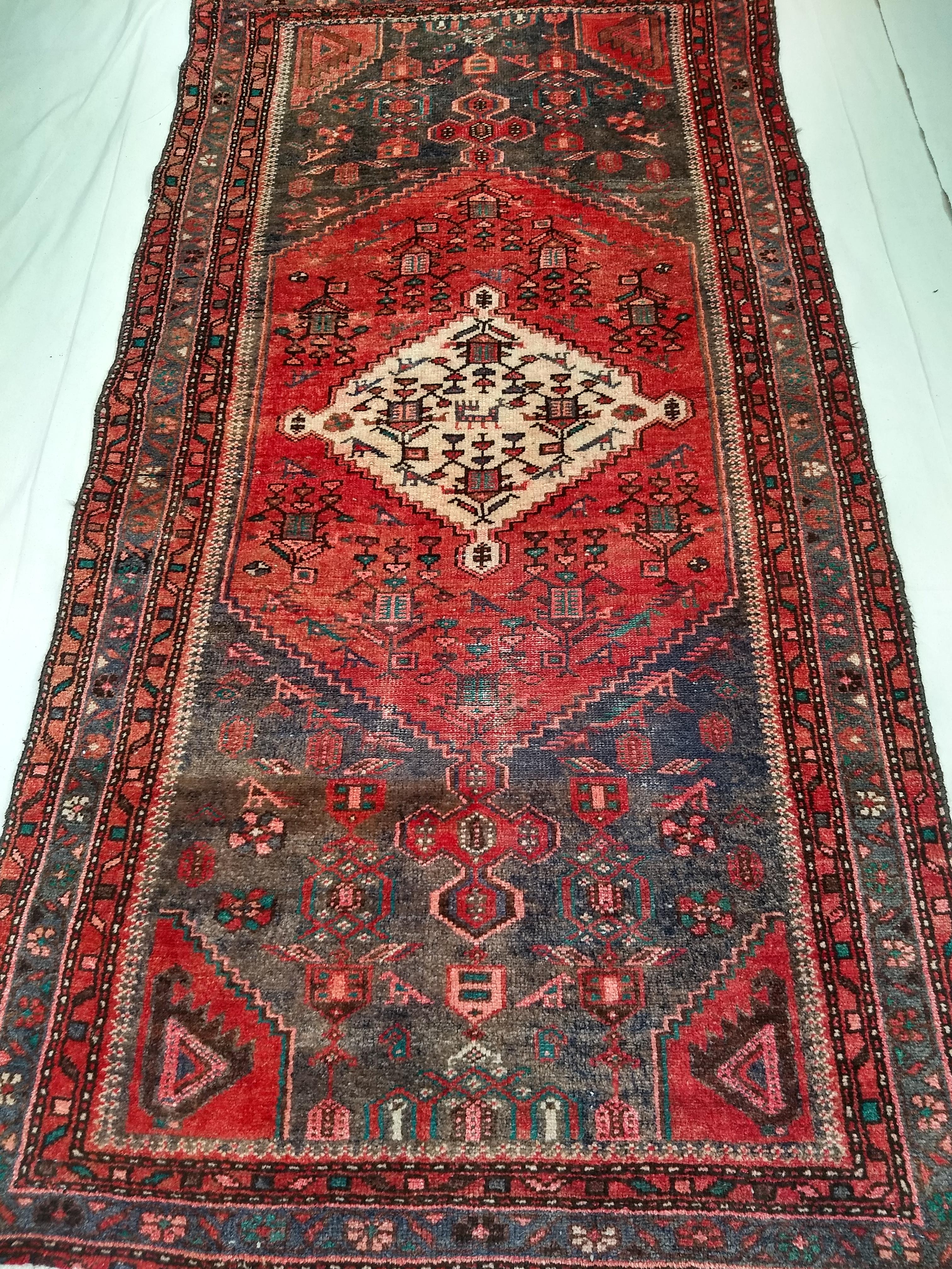 Vintage Persian Hamadan Area Rug  in Medallion Pattern in Moss Green, Red, Ivory For Sale 5