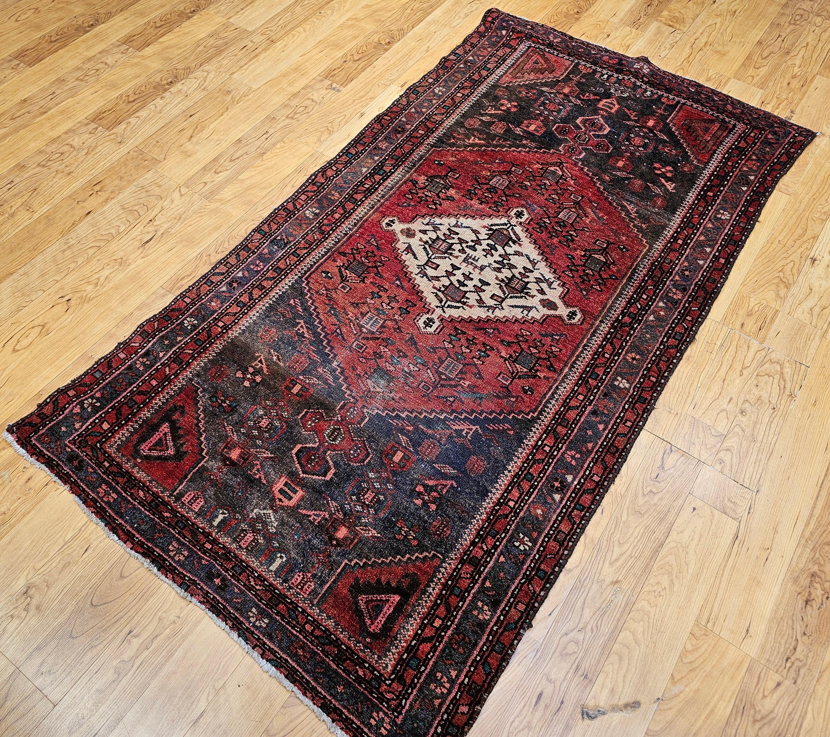 Altpersischer Hamadan-Teppich im Zustand „Gut“ im Angebot in Barrington, IL
