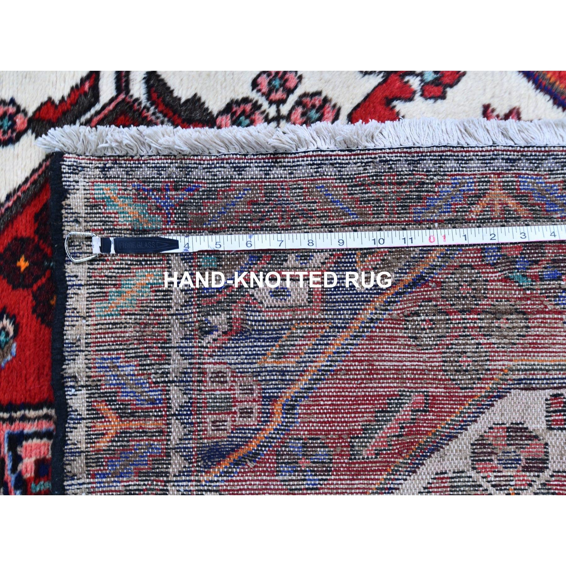 Persischer, handgeknüpfter, orientalischer Hamadan-Teppich aus organischer Wolle mit Vollflor im Angebot 1