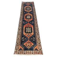 Alfombra persa vintage de Hamadán tejida a mano con motivos geométricos, Irán años 50