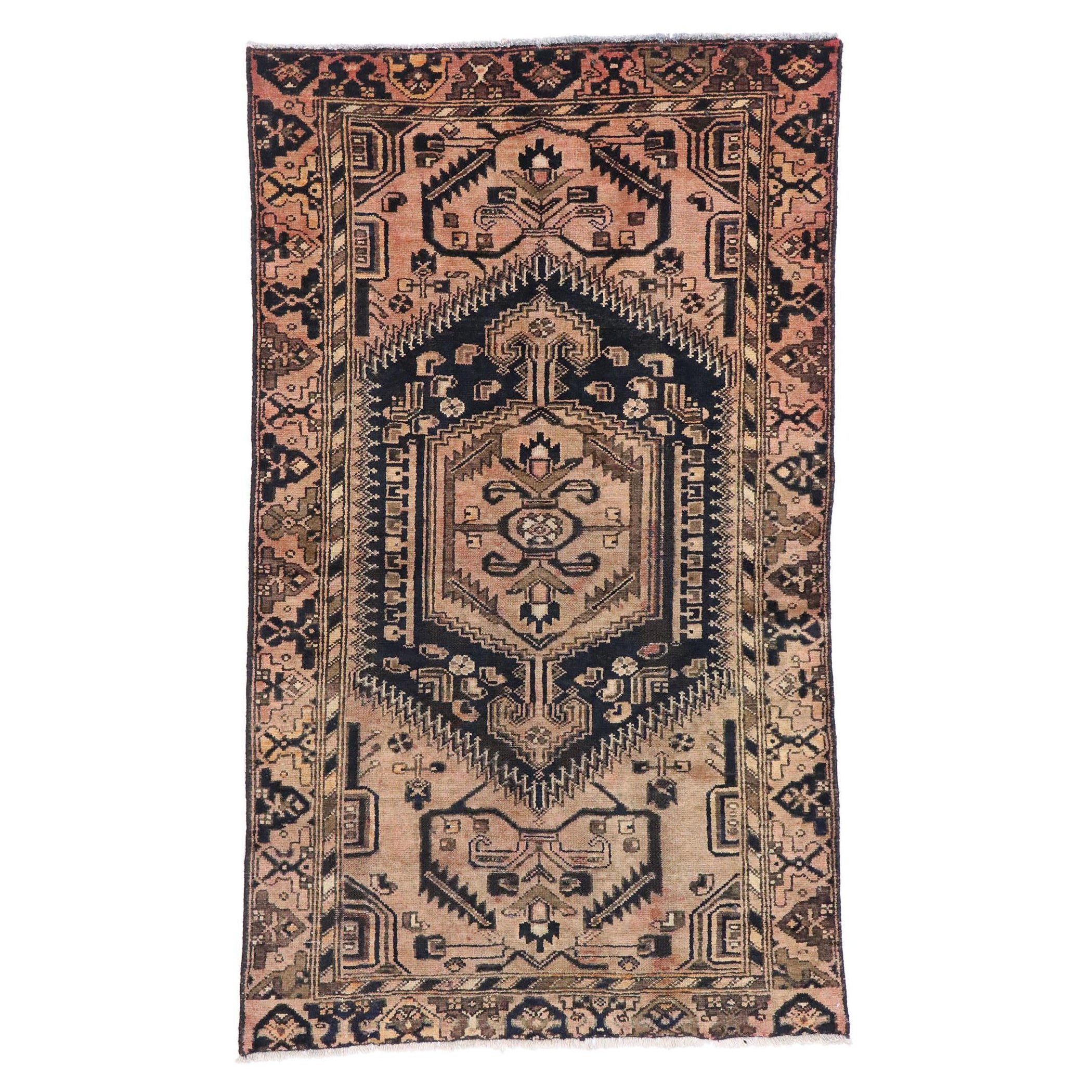 Tapis persan vintage Hamadan avec style tribal moderne