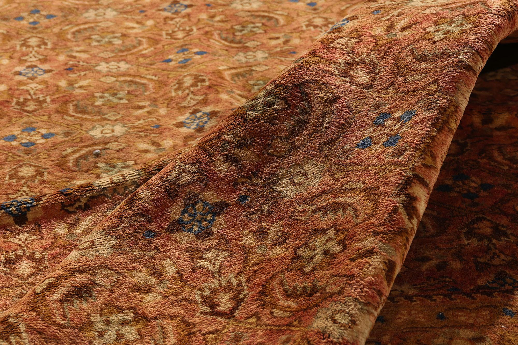 Persischer Hamadan-Teppich im viktorianischen Stil mit warmen und neutralen Farben (Handgeknüpft) im Angebot