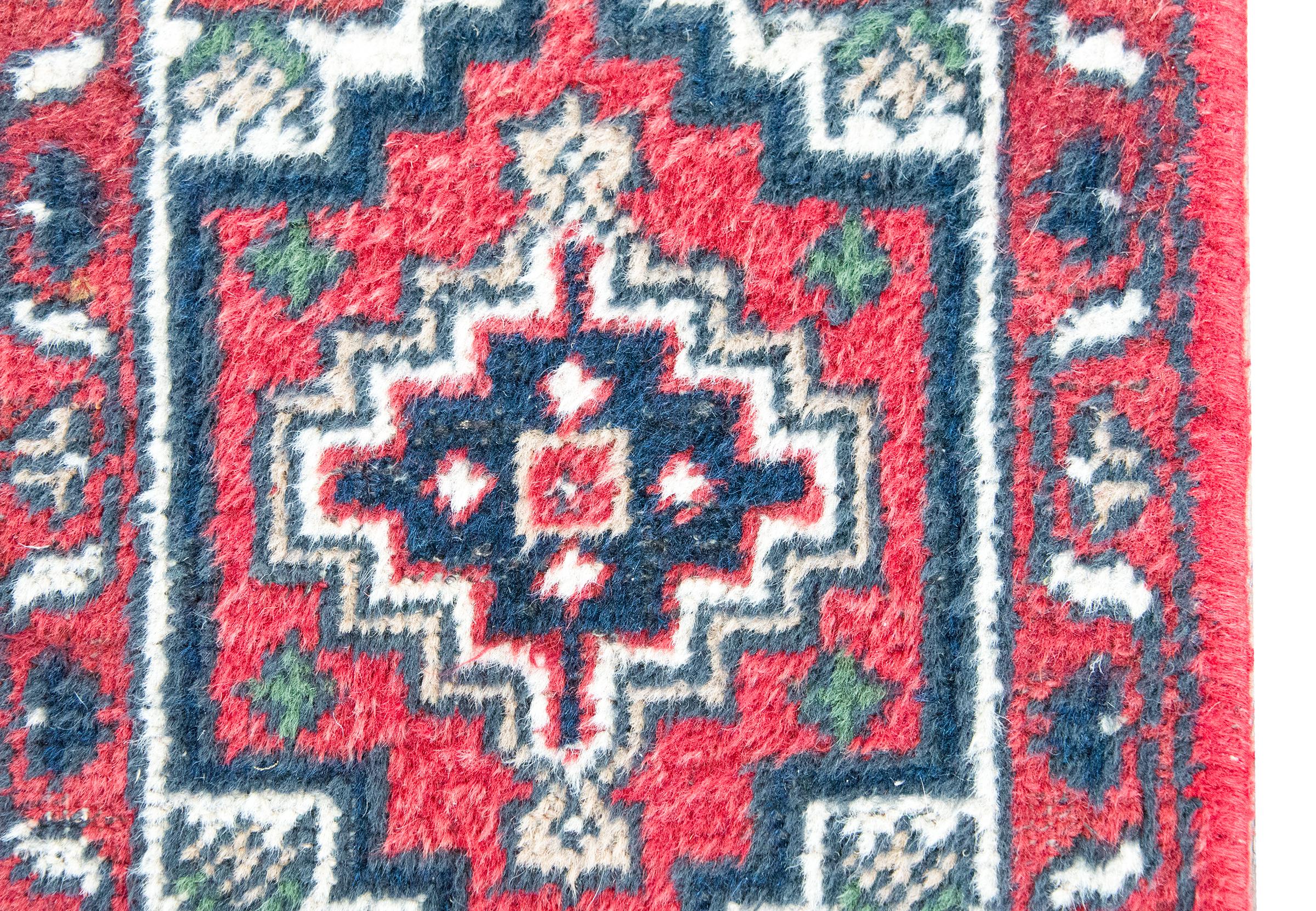 Annodato a mano Tappeto persiano vintage Hamandan in vendita
