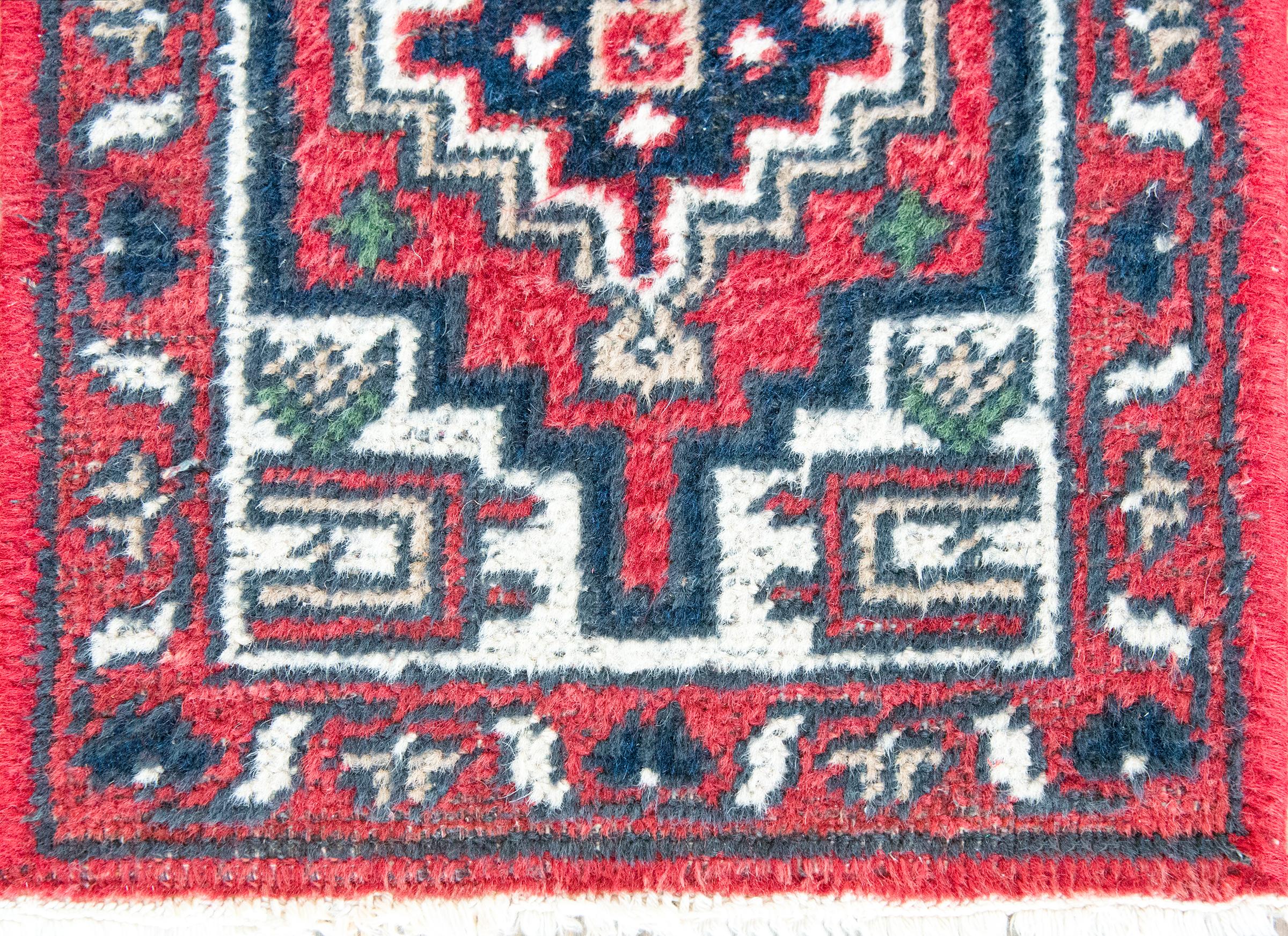 XX secolo Tappeto persiano vintage Hamandan in vendita