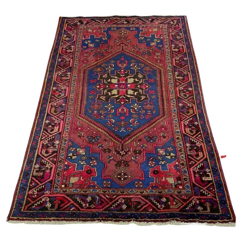 Vintage Persisch Hamedan Teppich - 4'3" x 6'8" im Angebot