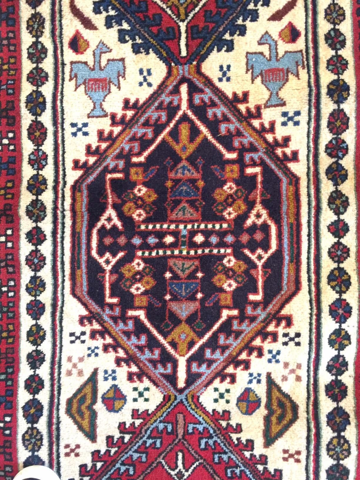 Persischer handgeknüpfter geometrischer Ardabil-Läufer, Vintage (Stammeskunst) im Angebot
