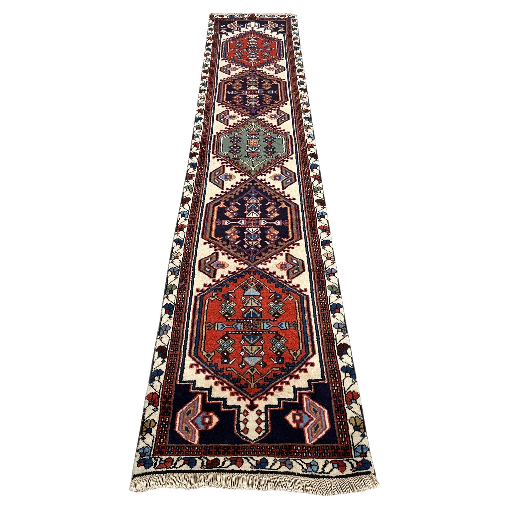 Tapis Vintage Persan Noué à la Main Géométrique Médaillon Répété Ardabil 1960 Circa Rug