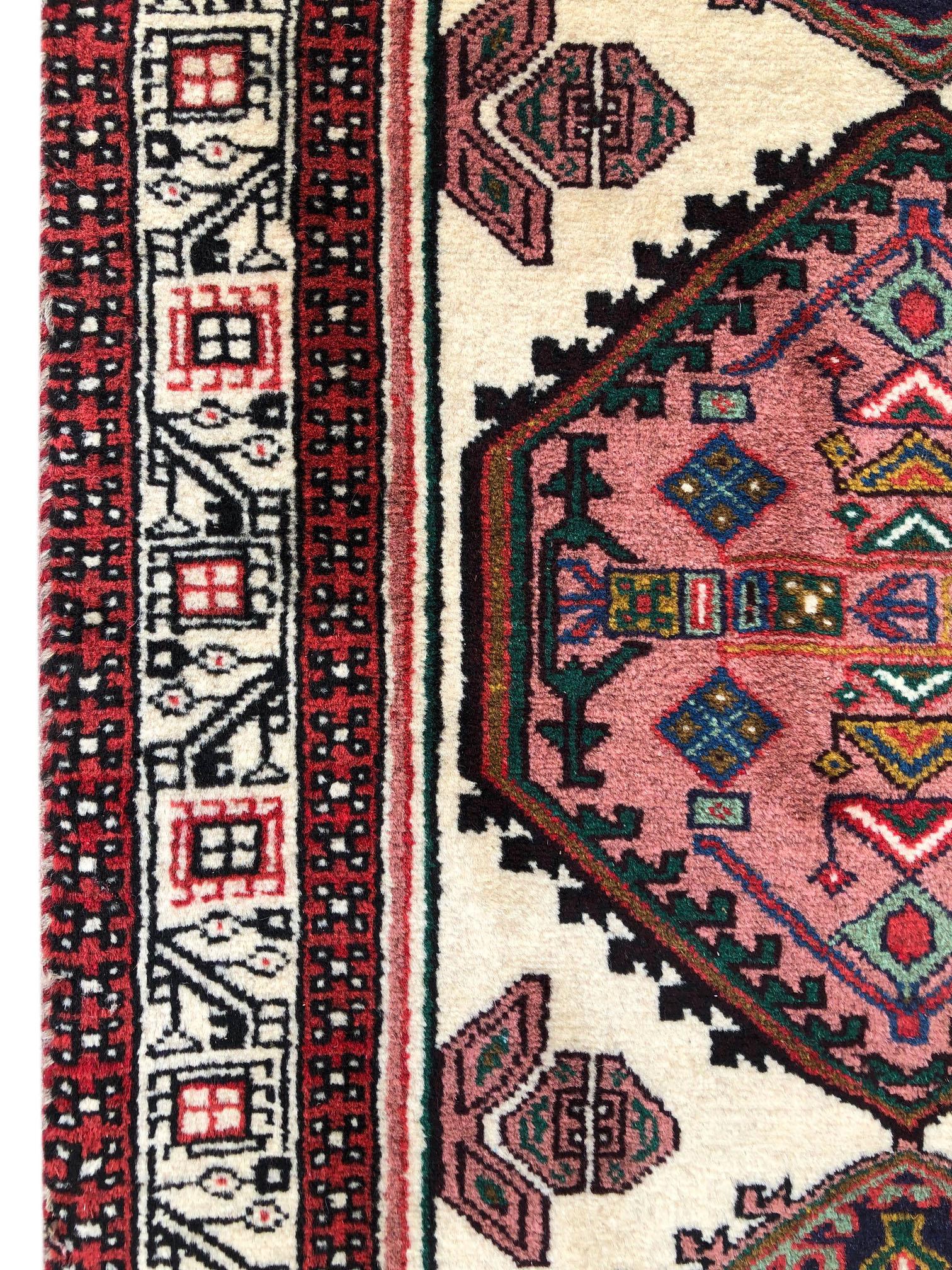 Persischer Vintage Ardabil Teppich Läufer im Angebot 4
