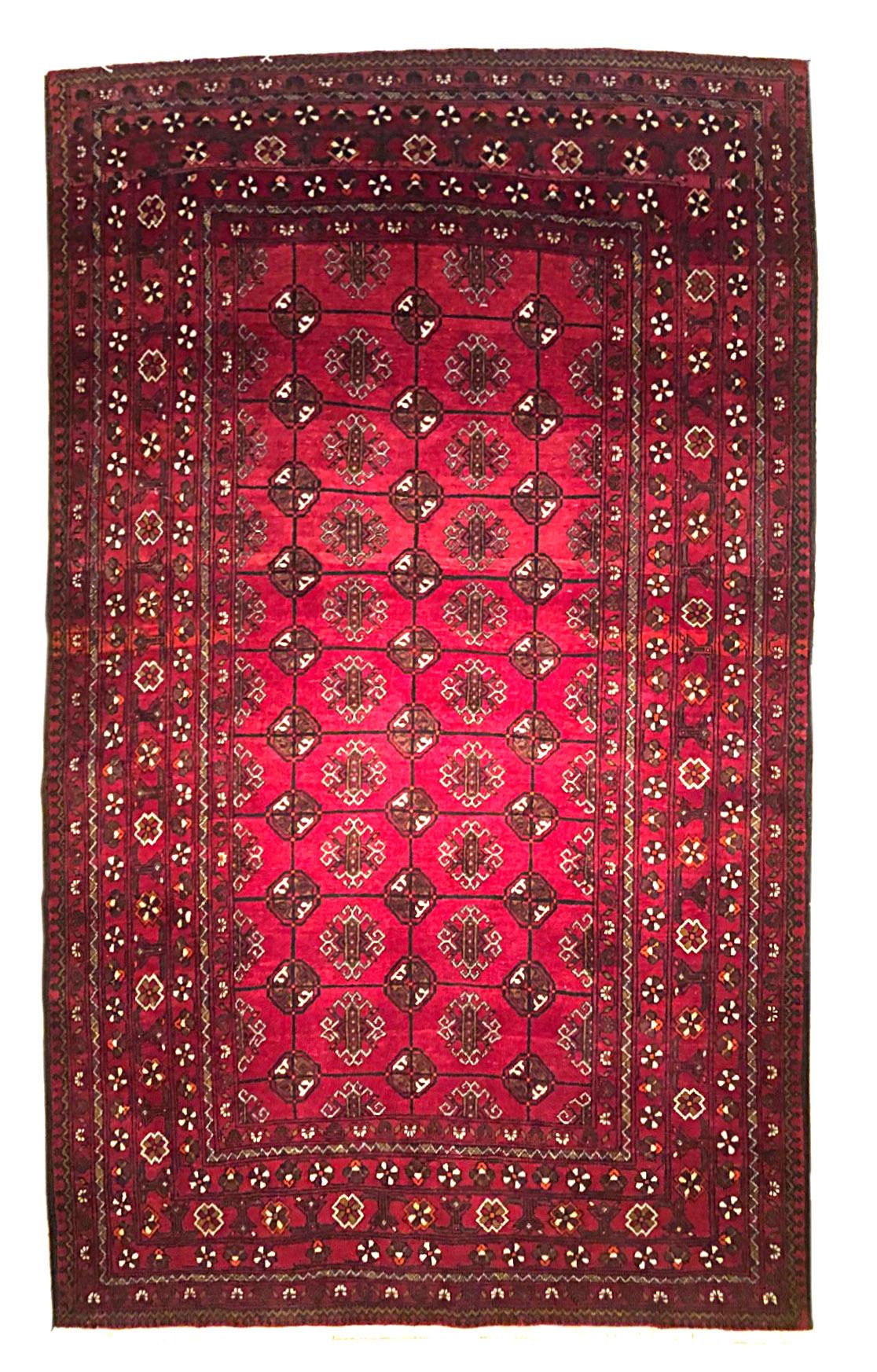 Tapis persan vintage noué à la main Baluchi rouge tribal avec impression d'éléphant:: circa 1960 3