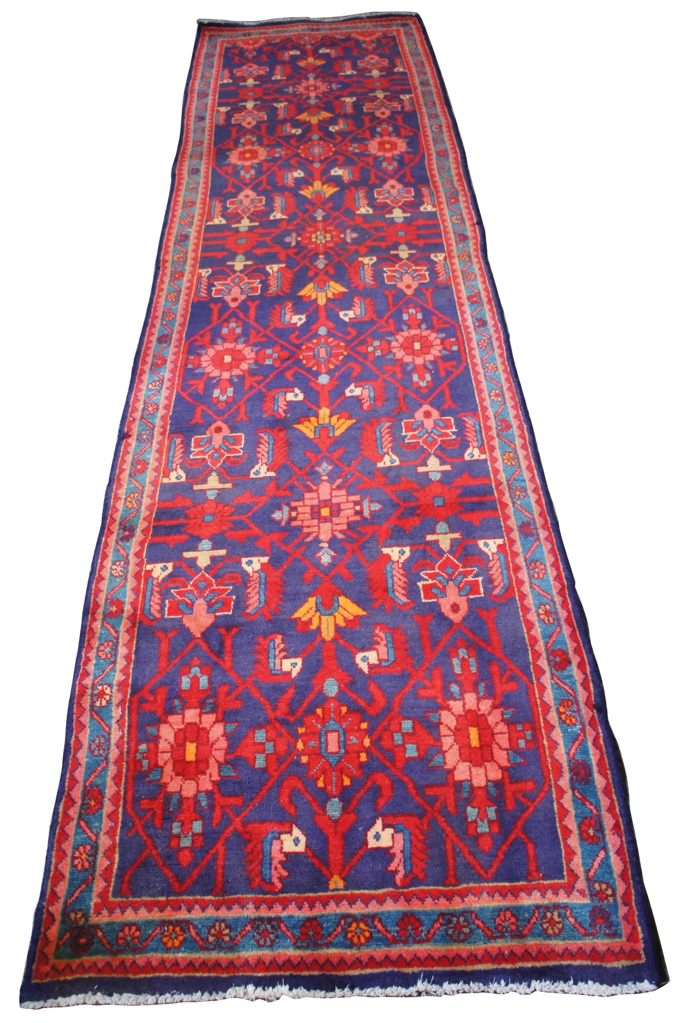 Vintage Persian Hand Knotted Saveh Geometric Wool Rug Runner Carpet Mat Bon état - En vente à Dayton, OH