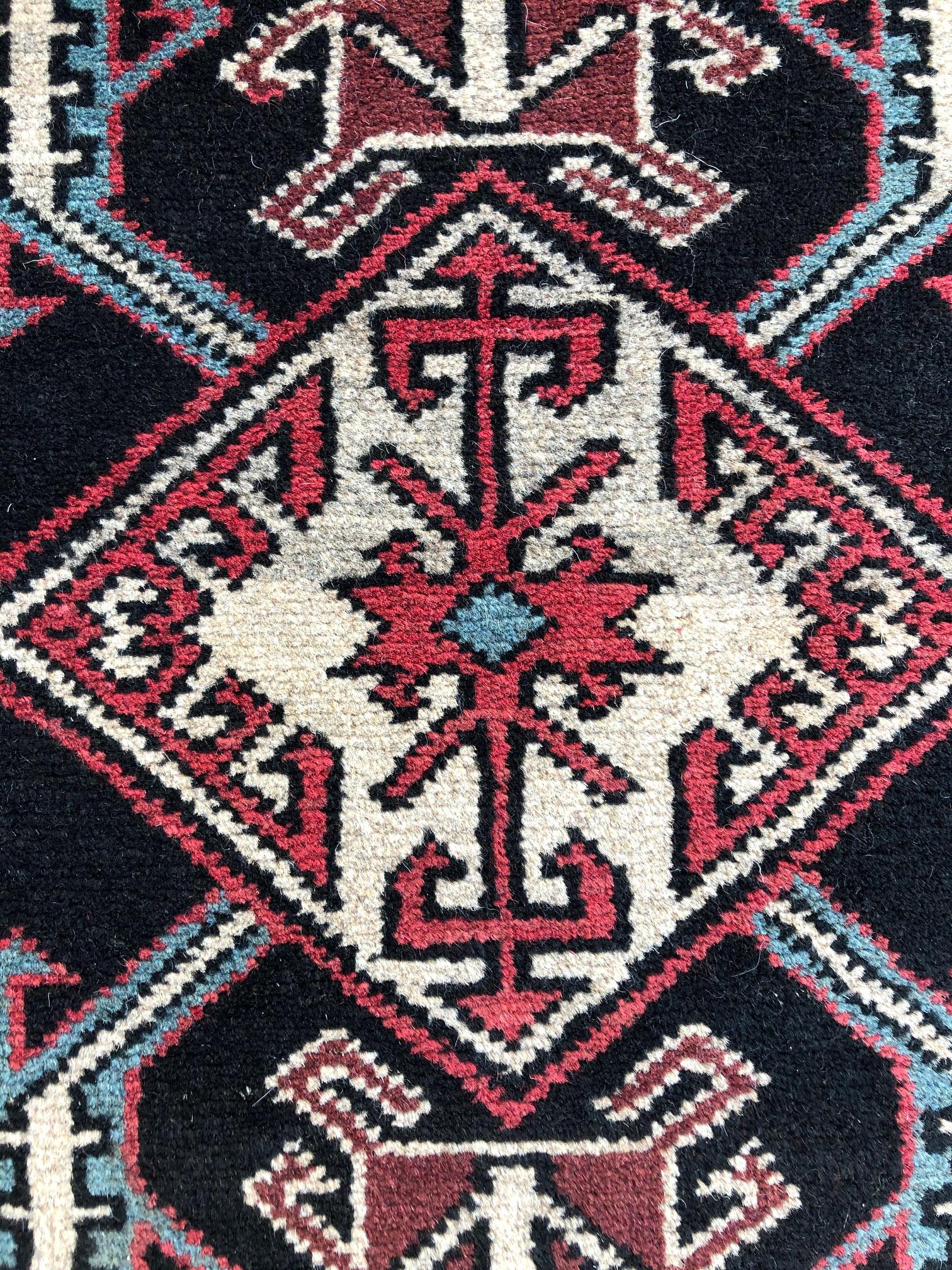 Vintage Persian Hand Knotted Tribal Medallion Baluchi Rug, circa 1960 In Good Condition In San Diego, CA