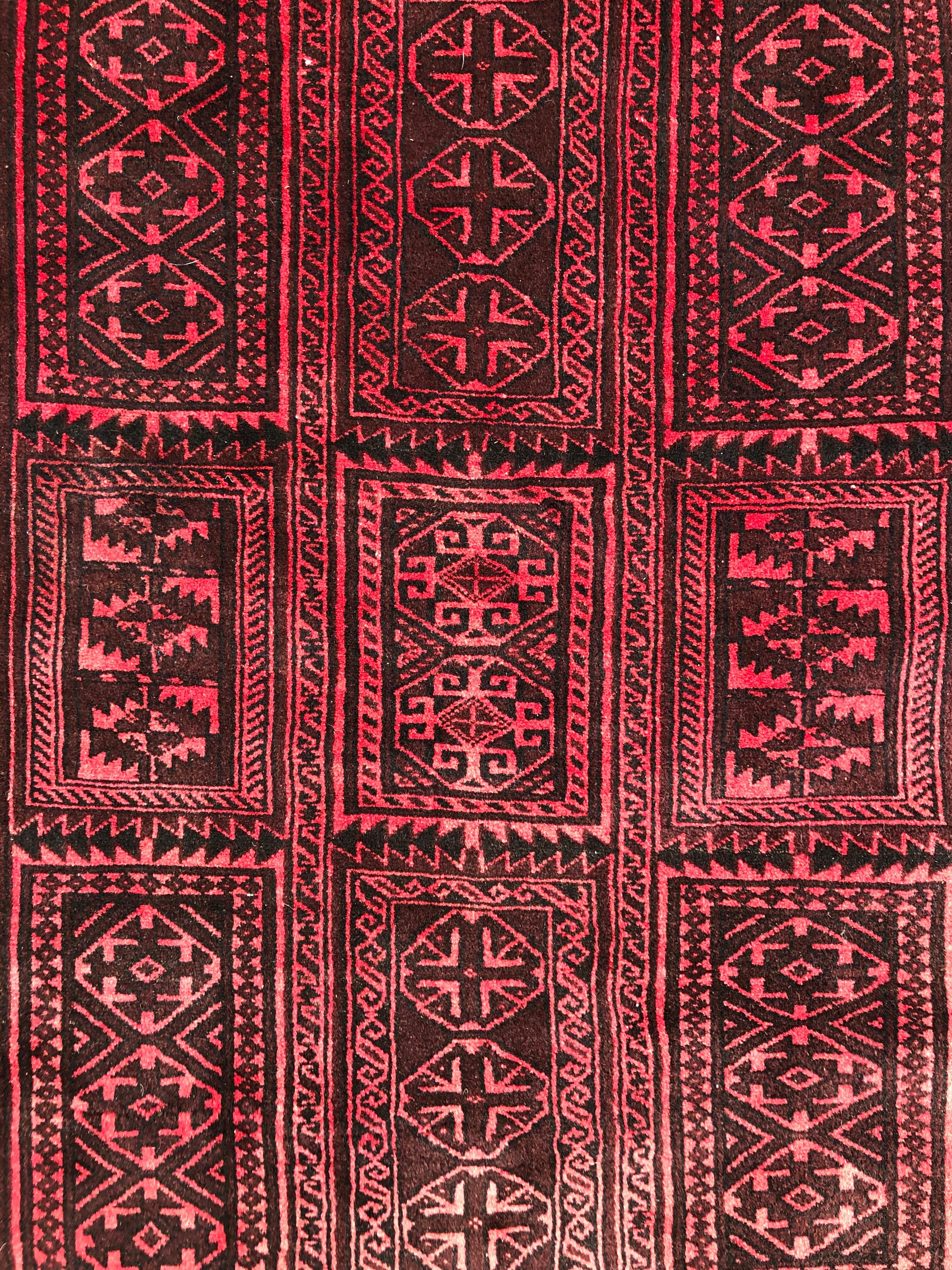 Alfombra Persa Vintage Baluchi Roja Tribal en venta