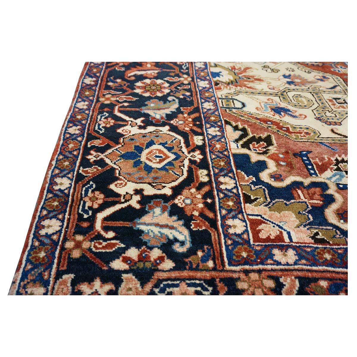 Persischer Heriz-Teppich in Rot, Marineblau und Elfenbein, handgefertigt, 10x13 im Angebot 4