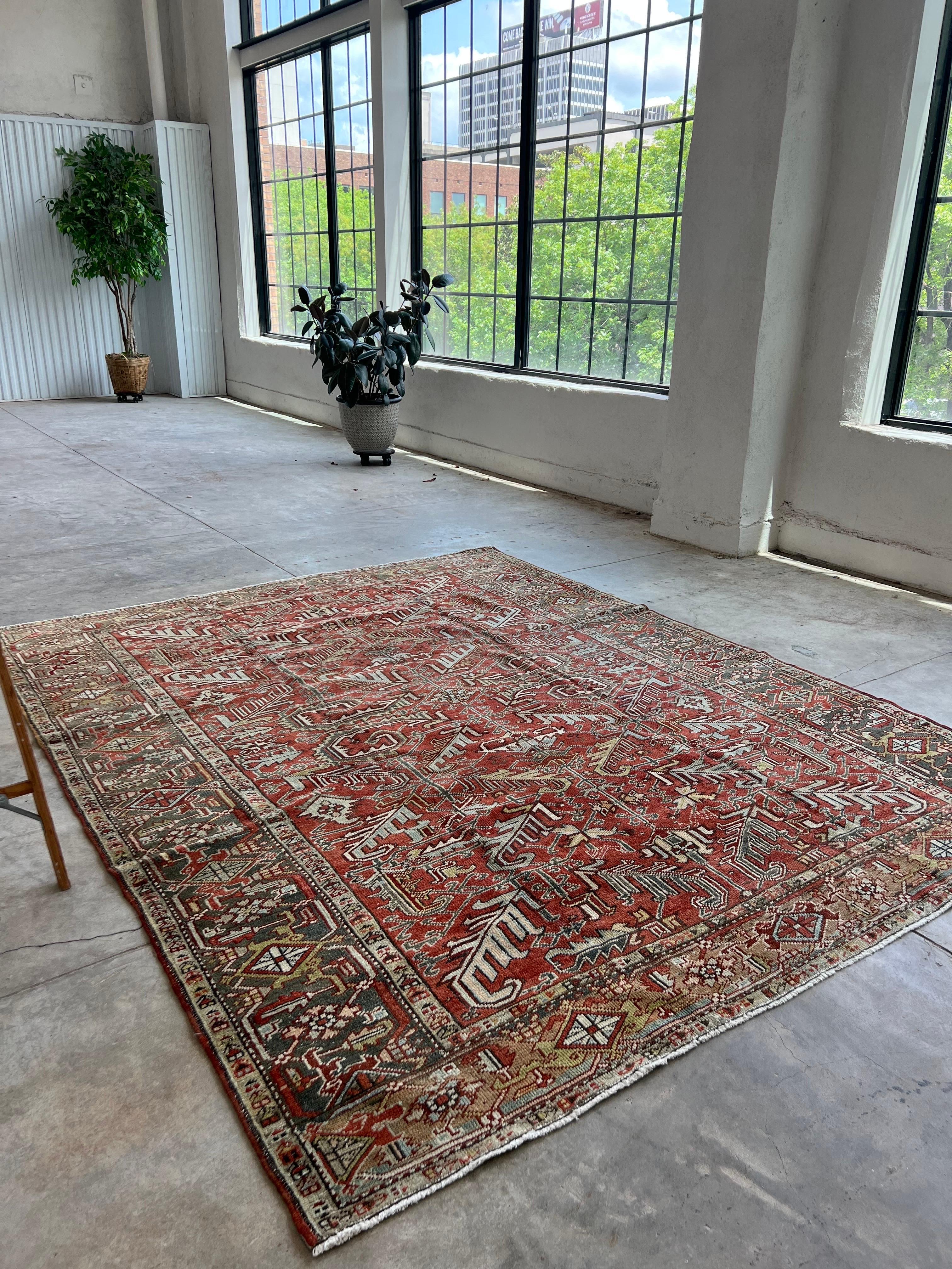 Hand-Knotted Vintage Persian Heriz rug, All over Pattern, hand knotted wool, repeating For Sale