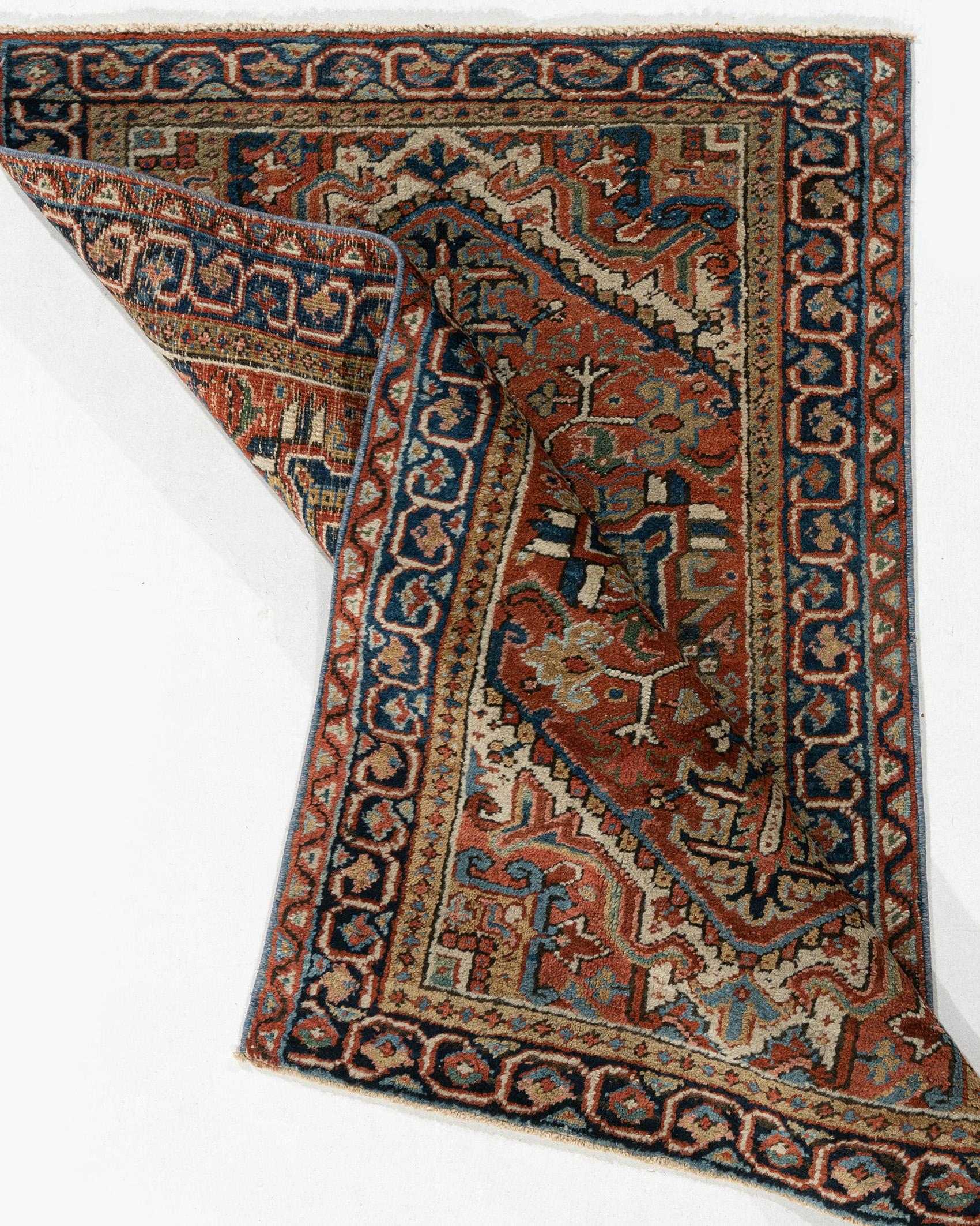 Heriz Serapi Tapis persan vintage Heriz de 3'x 4'4 m en vente