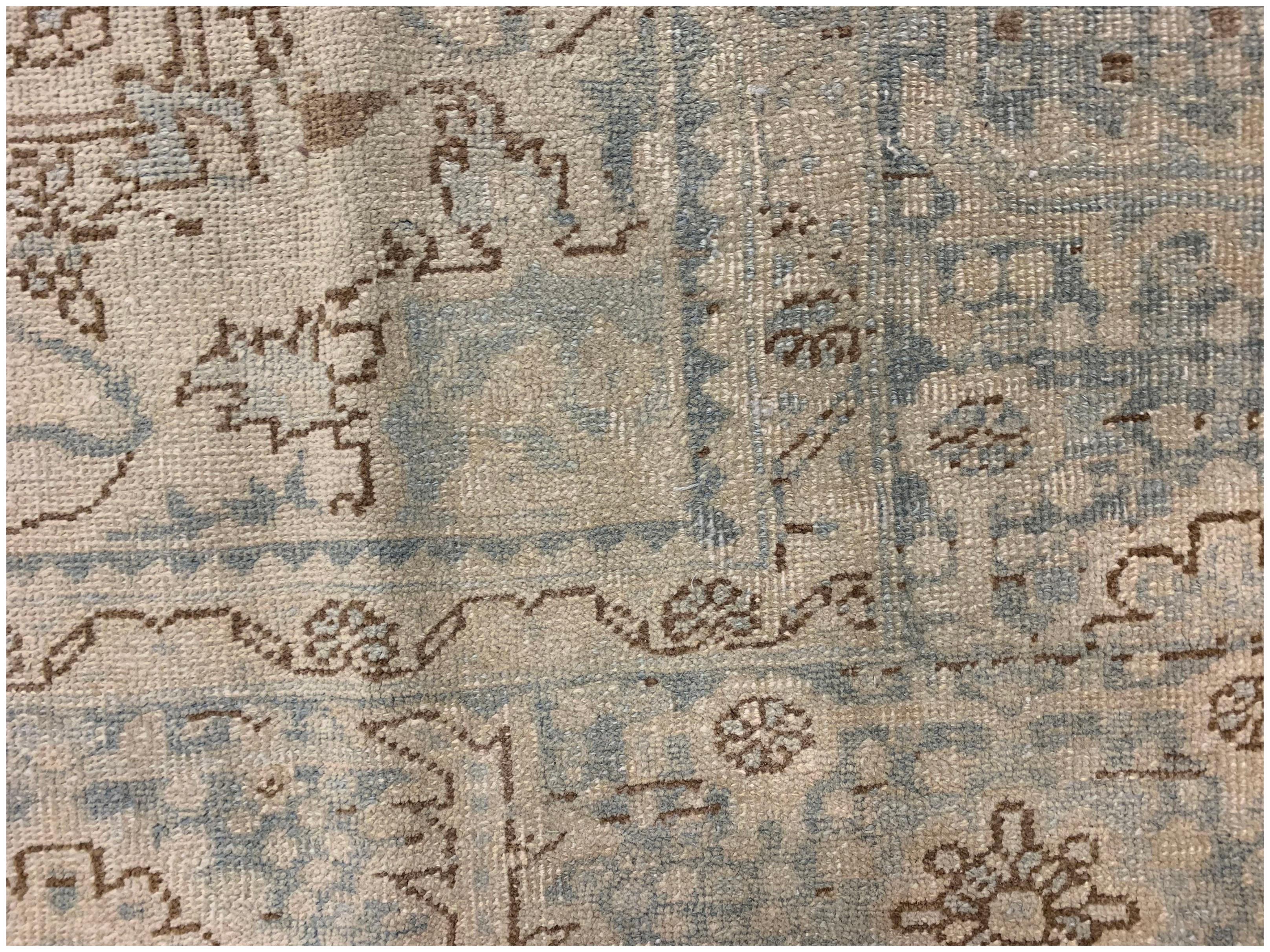 Wool Vintage Persian Heriz Area Rug  8'7 x 11'10 For Sale