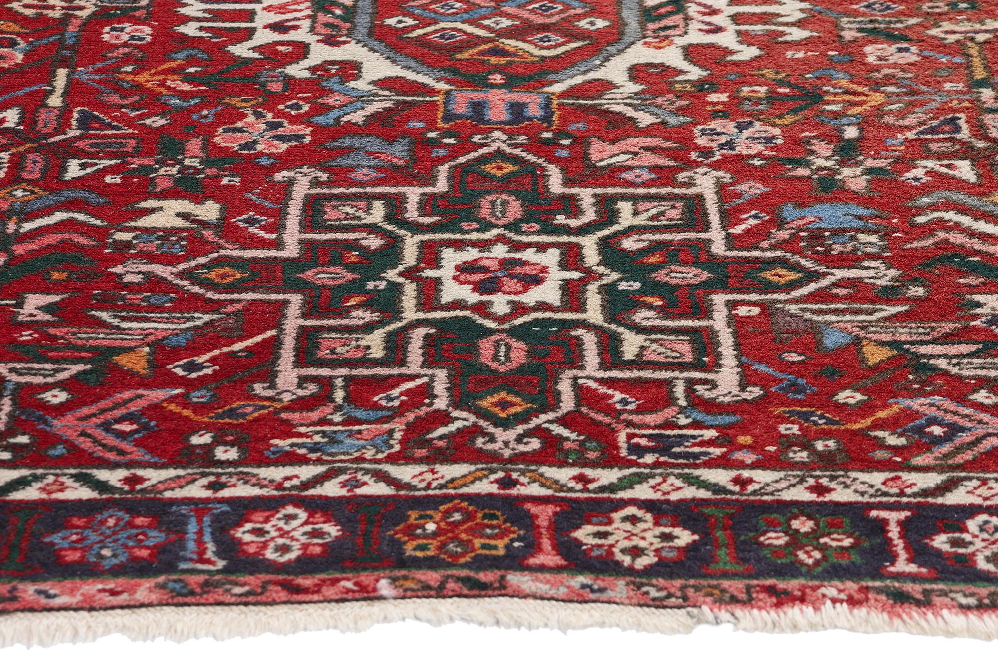 Persiano Tappeto persiano Heriz del 1950 con stile moderno e tradizionale in vendita