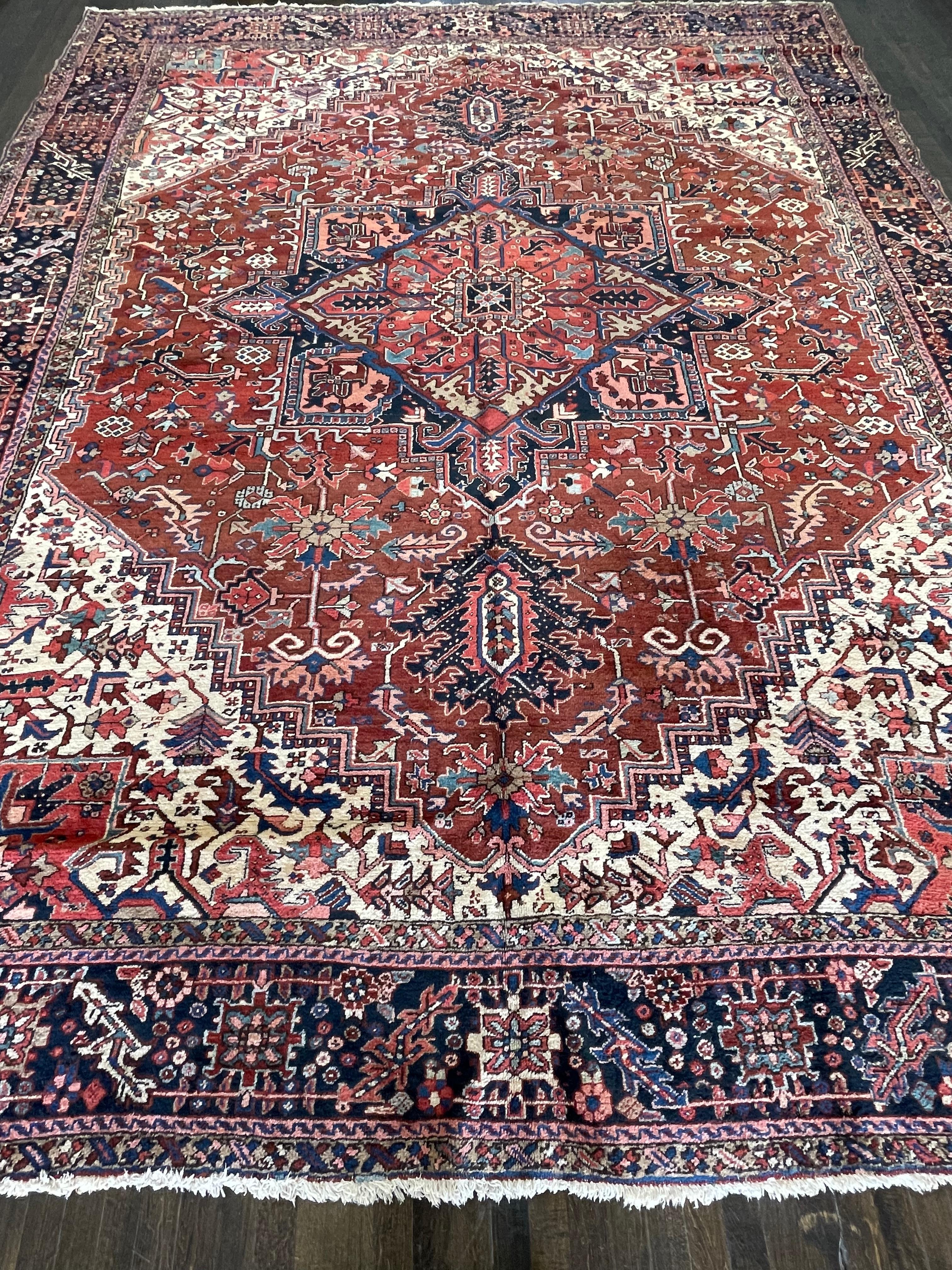 Vegetable Dyed Antique Persian Heriz circa 1930 For Sale