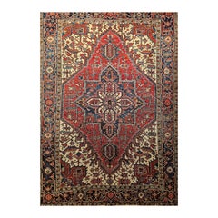 Heriz persan vintage à motif géométrique rouge, bleu, ivoire, rose