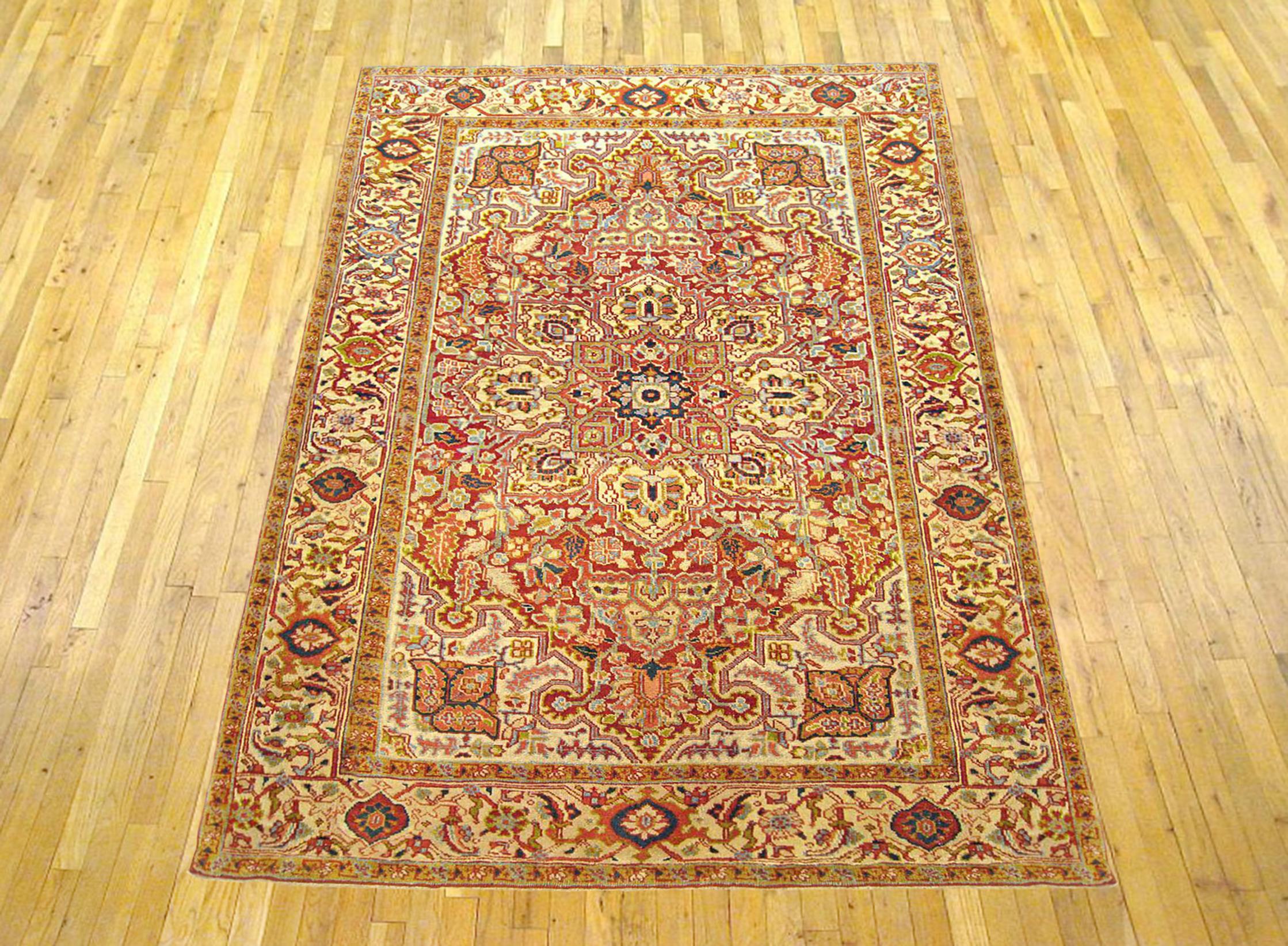 Vintage Persian Heriz oriental rug, small size

A vintage Persian Heriz oriental rug, size 7'5
