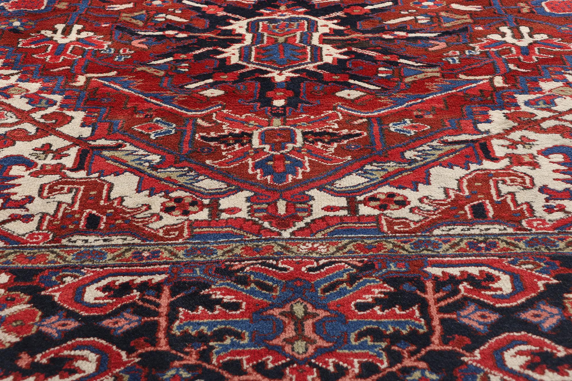 Vintage Persian Heriz Carpet In Good Condition For Sale In Dallas, TX