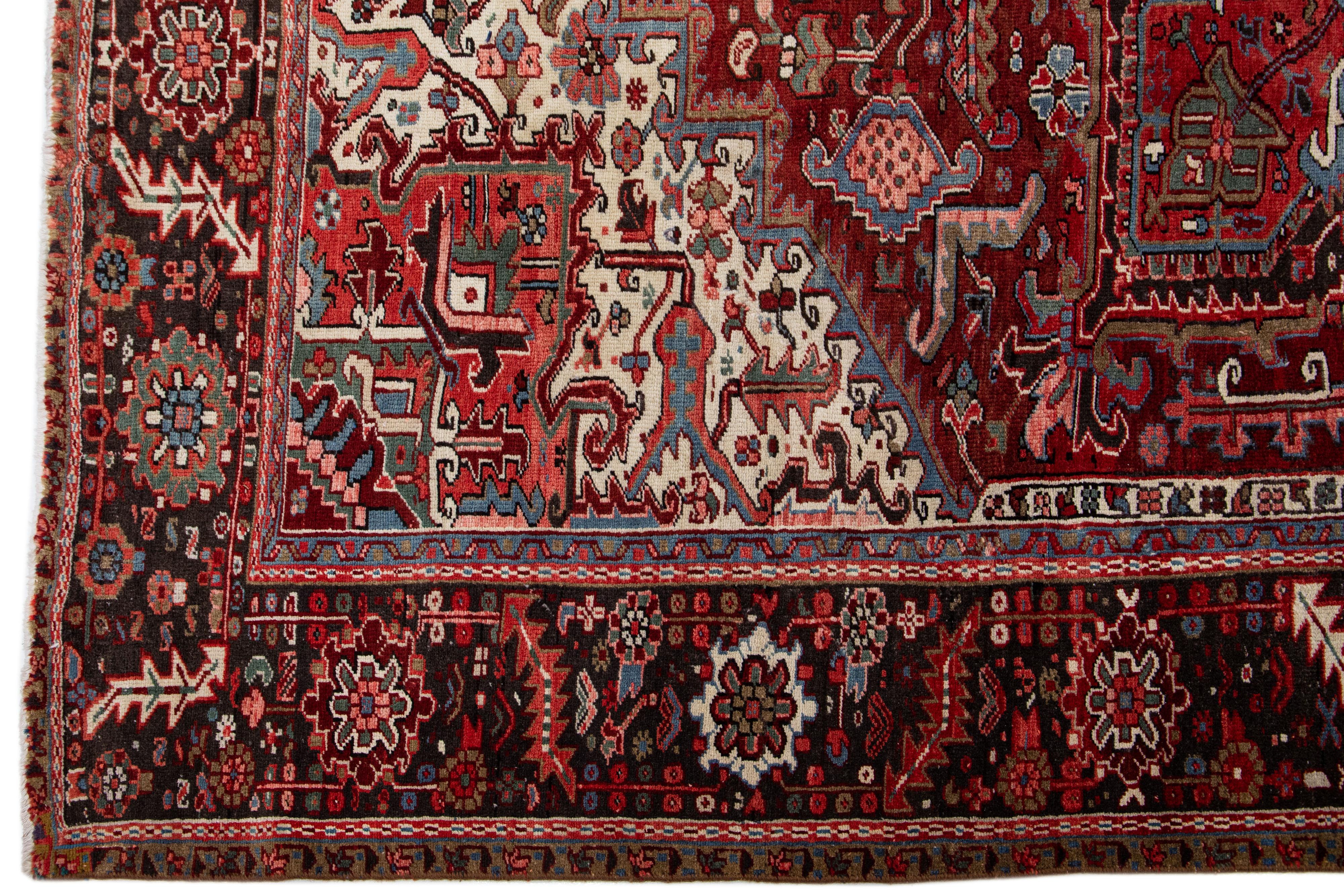 Vintage Persian Heriz Red Handmade Medallion Wool Rug In Good Condition For Sale In Norwalk, CT