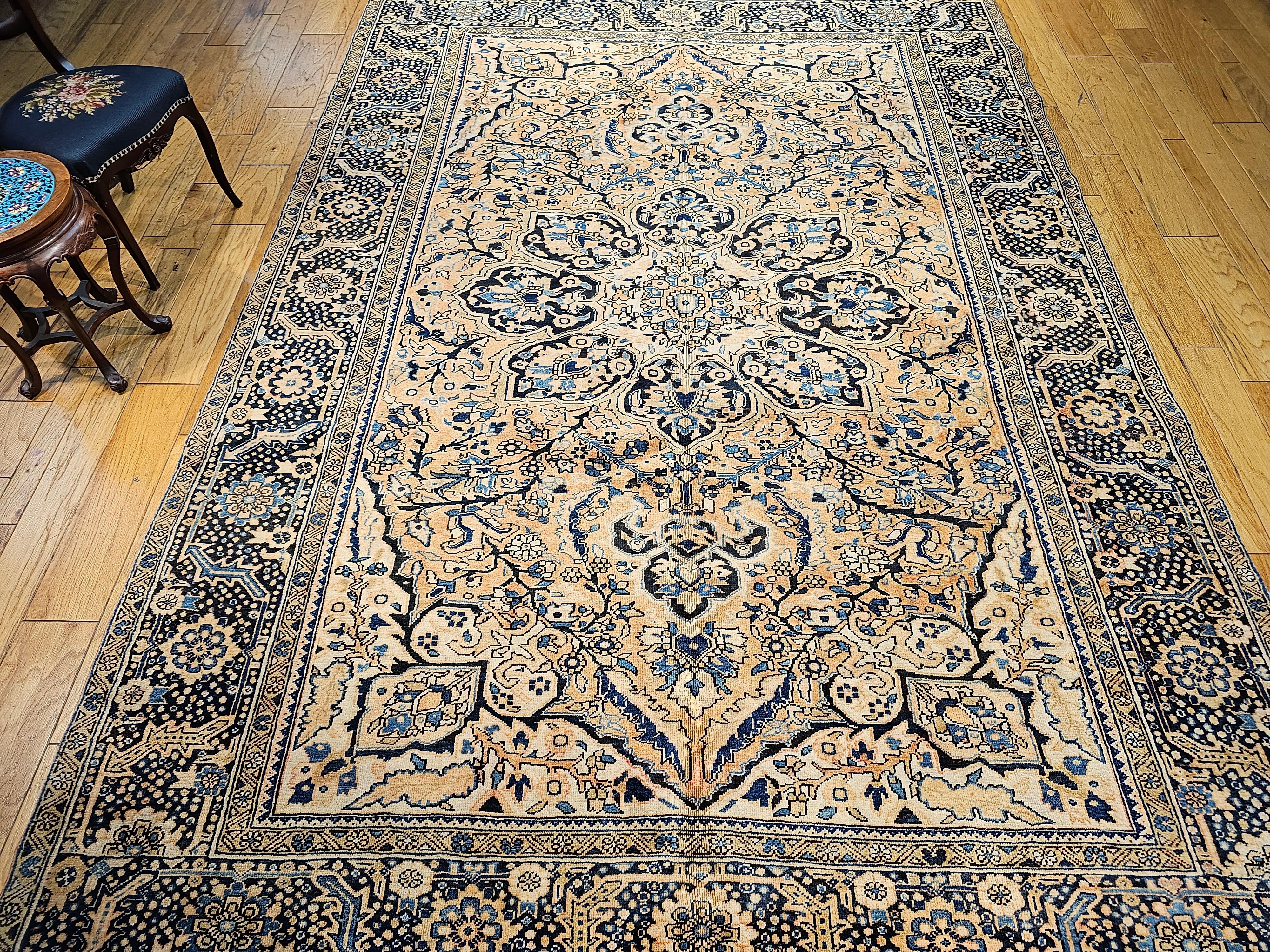Tappeto persiano vintage di Heriz con motivo geometrico in vendita 9