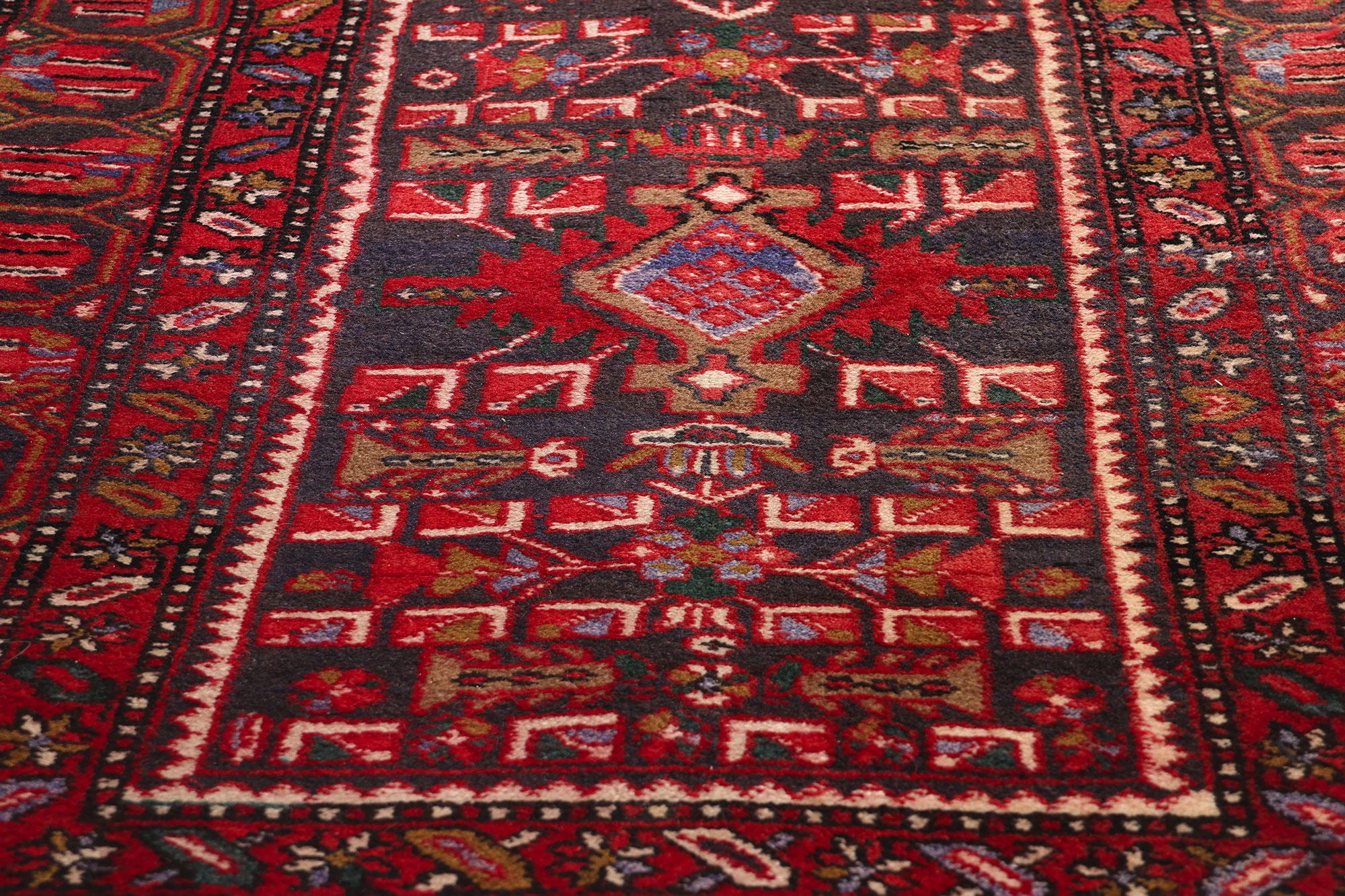 1960's Persian Heriz Carpet with Traditional Style (Handgeknüpft) im Angebot