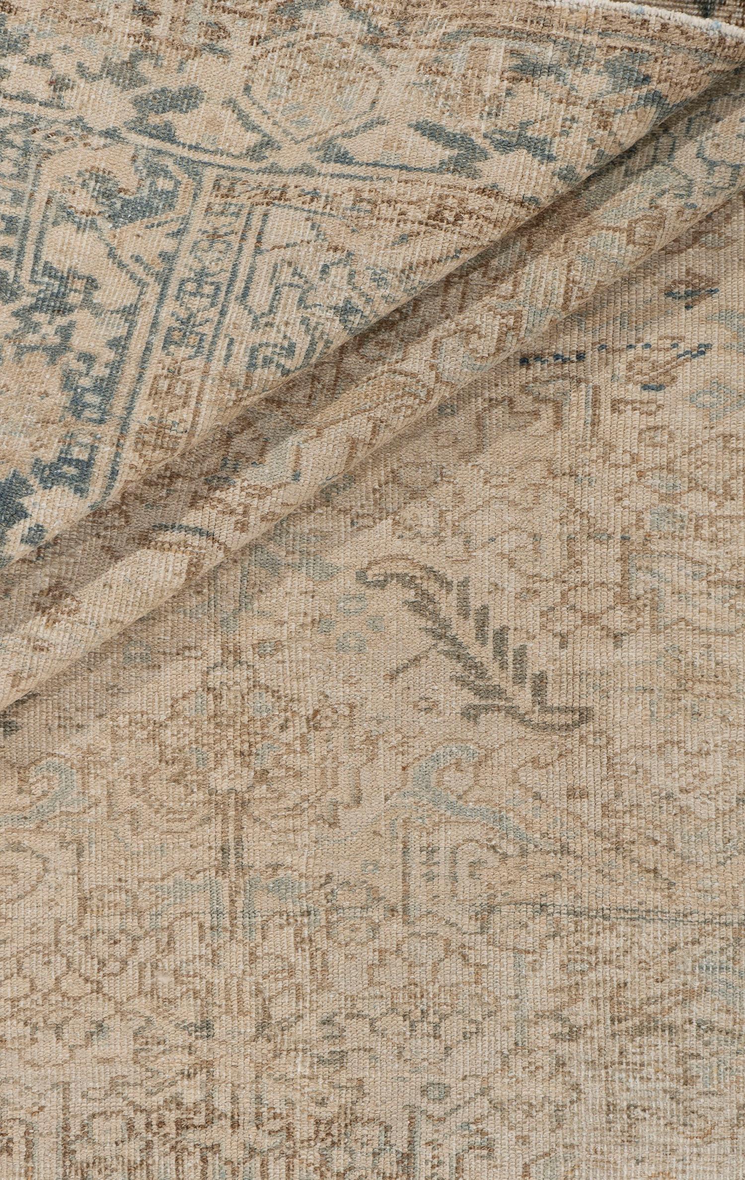 Vintage Persian Heriz Rug 6' X 8'4 For Sale 4